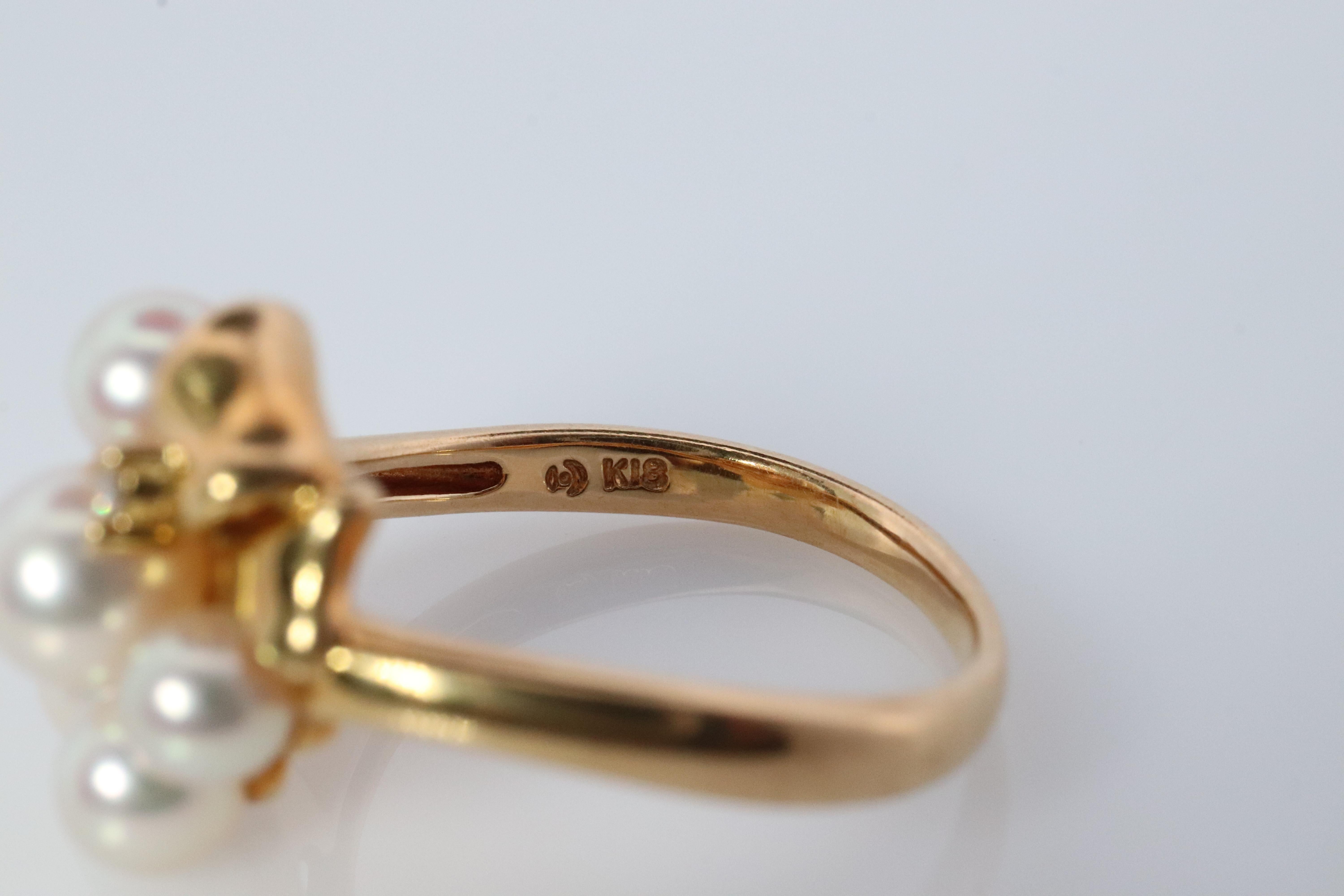 Anneau TASAKI. Genuine grappe de perles 18k 750. Bouquet de perles Akoya et diamants Bon état - En vente à Port Charlotte, FL