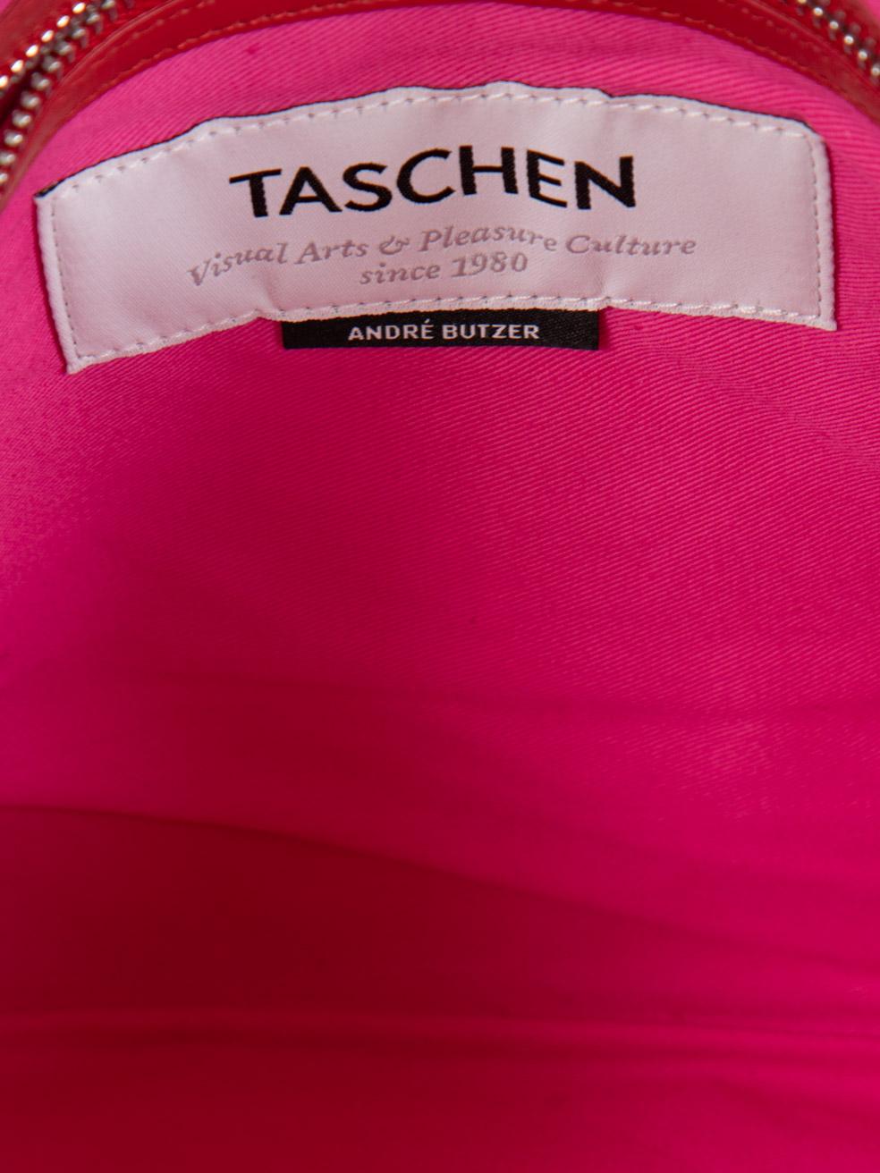 TASCHEN Taschen x André Butzer Marsupio XL in vendita 2