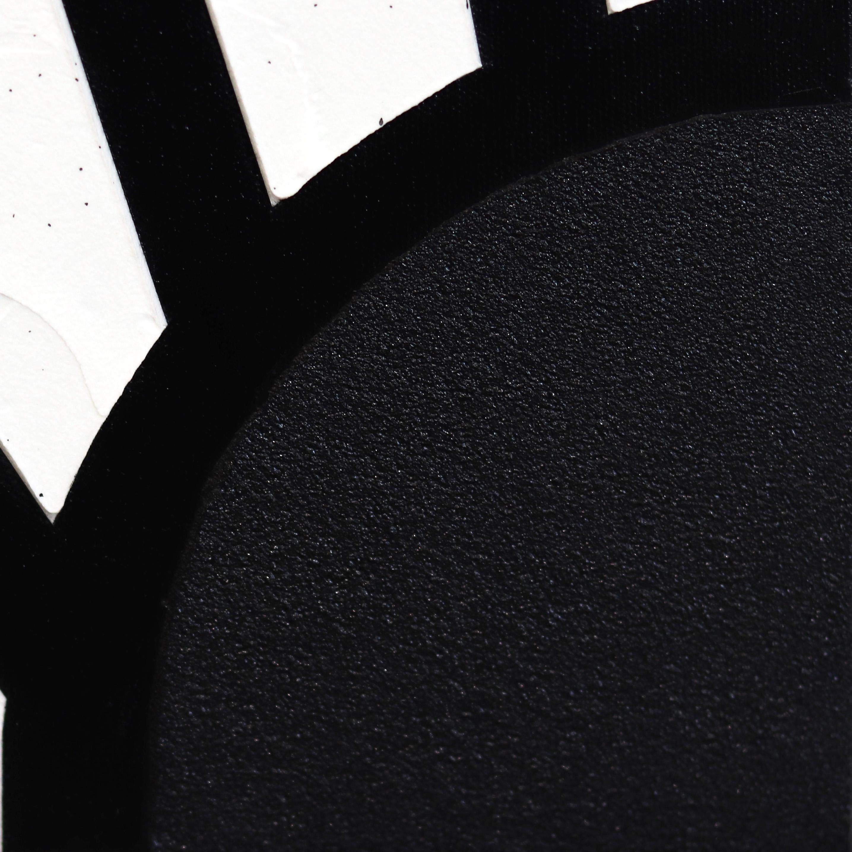 Daybreak (Diptyque) - Art abstrait géométrique texturé original en noir et blanc en vente 5
