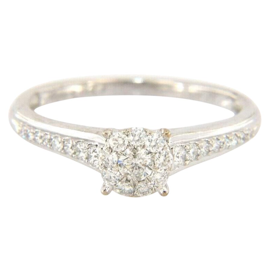 Tasha R 0,48 Karat Luxe Diamant Halo Verlobungsring aus 14 Karat Weißgold im Angebot