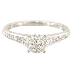 Tasha R 0,48 Karat Luxe Diamant Halo Verlobungsring aus 14 Karat Weißgold