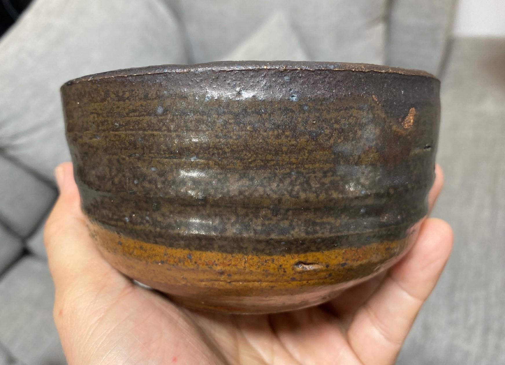 Ciotola da tè Chawan firmata da Tashiko Tazaezu, Studio Pottery giapponese hawaiano, smaltata in vendita 2