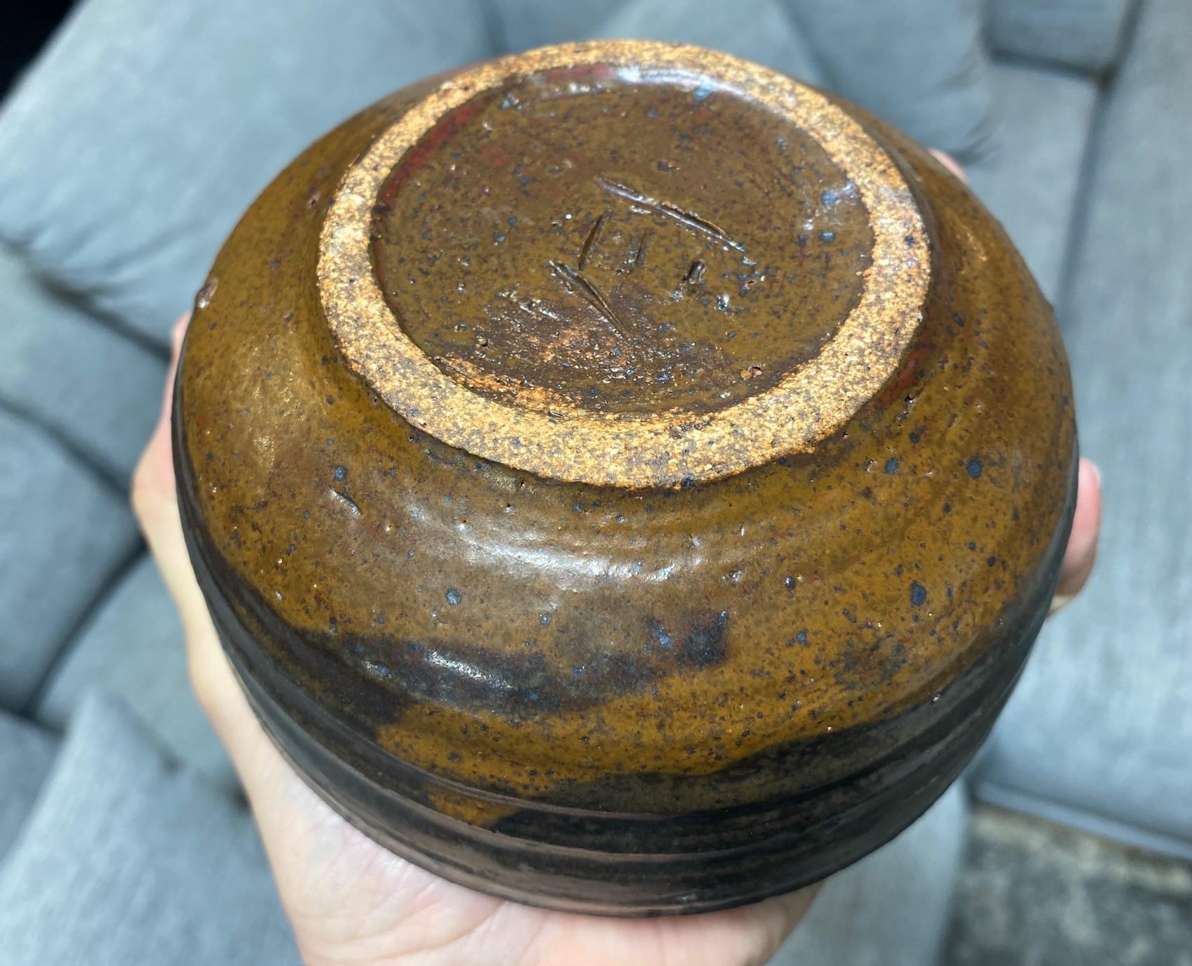 Ciotola da tè Chawan firmata da Tashiko Tazaezu, Studio Pottery giapponese hawaiano, smaltata in vendita 11