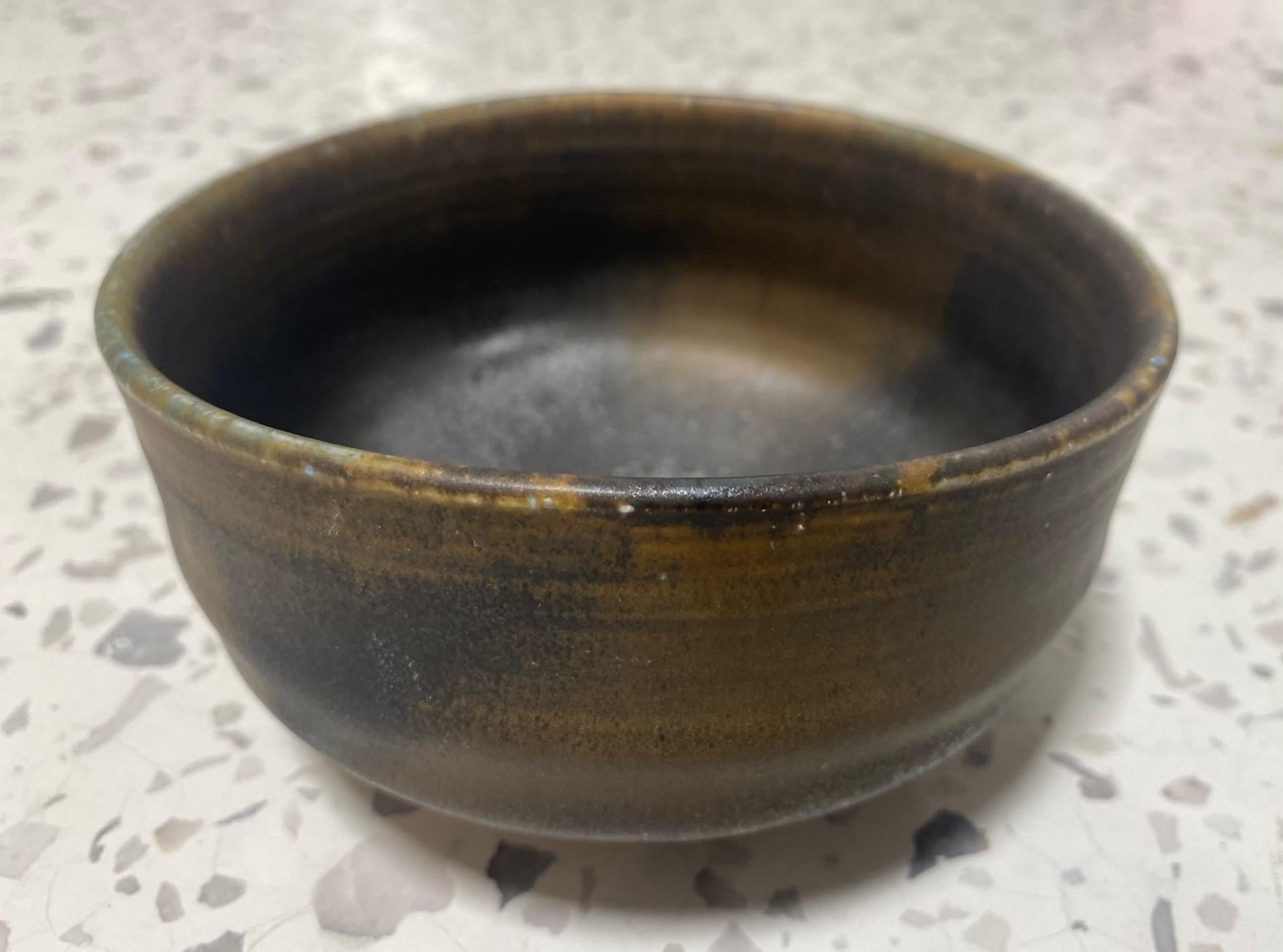 Mid-Century Modern Tashiko Tazaezu Signed Japanese Hawaiian Studio Pottery Glazed Chawan Tea Bowl For Sale