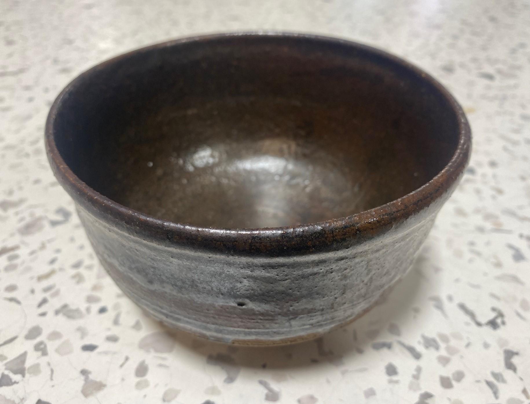 Tashiko Tazaezu Signé Japanese Hawaiian Studio Pottery Glazed Chawan Tea Bowl Bon état - En vente à Studio City, CA