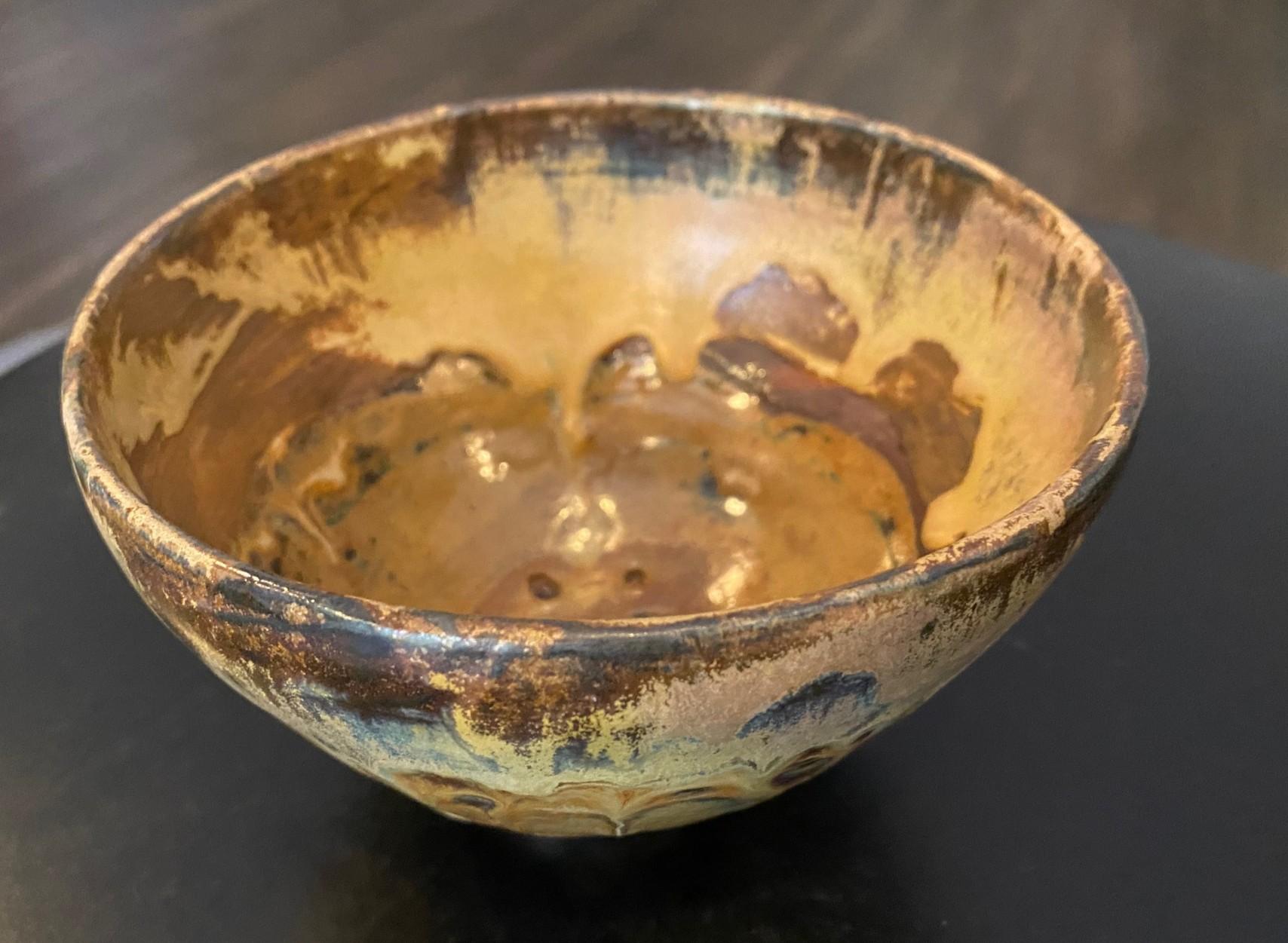 Tashiko Tazaezu Signé Japanese Hawaiian Studio Pottery Glazed Chawan Tea Bowl Bon état - En vente à Studio City, CA