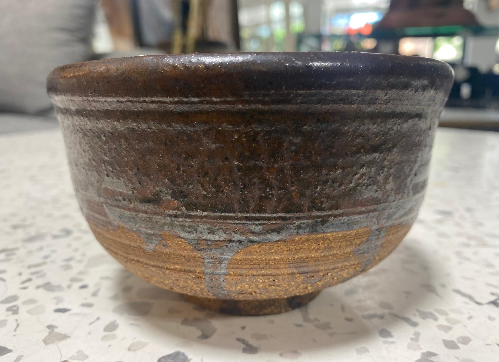 20ième siècle Tashiko Tazaezu Signé Japanese Hawaiian Studio Pottery Glazed Chawan Tea Bowl en vente