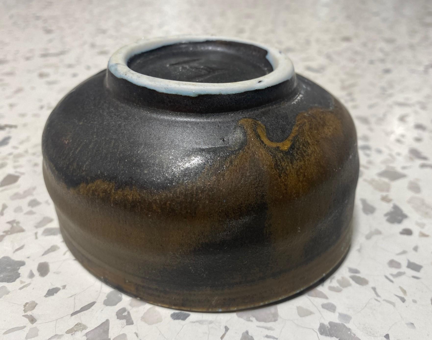 Porcelaine Tashiko Tazaezu Signé Japanese Hawaiian Studio Pottery Glazed Chawan Tea Bowl en vente