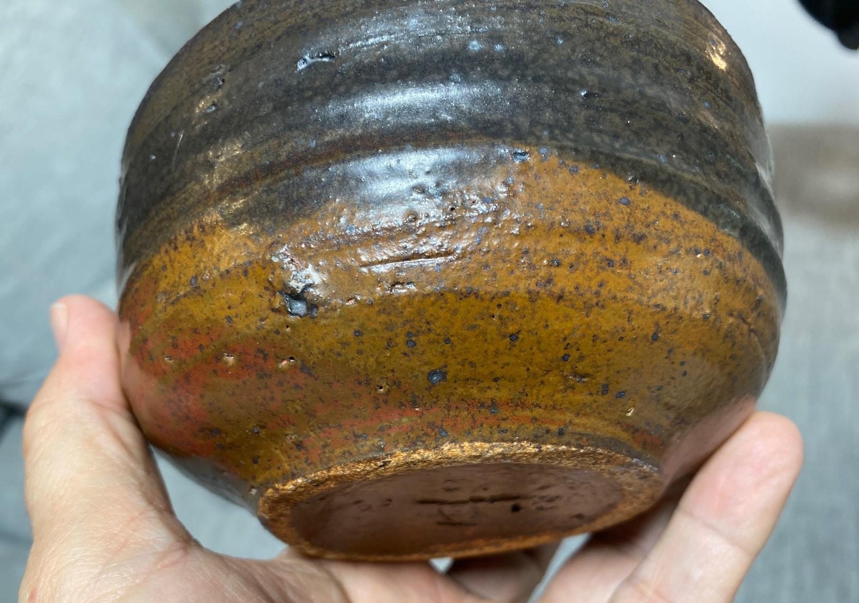 Ciotola da tè Chawan firmata da Tashiko Tazaezu, Studio Pottery giapponese hawaiano, smaltata in vendita 1