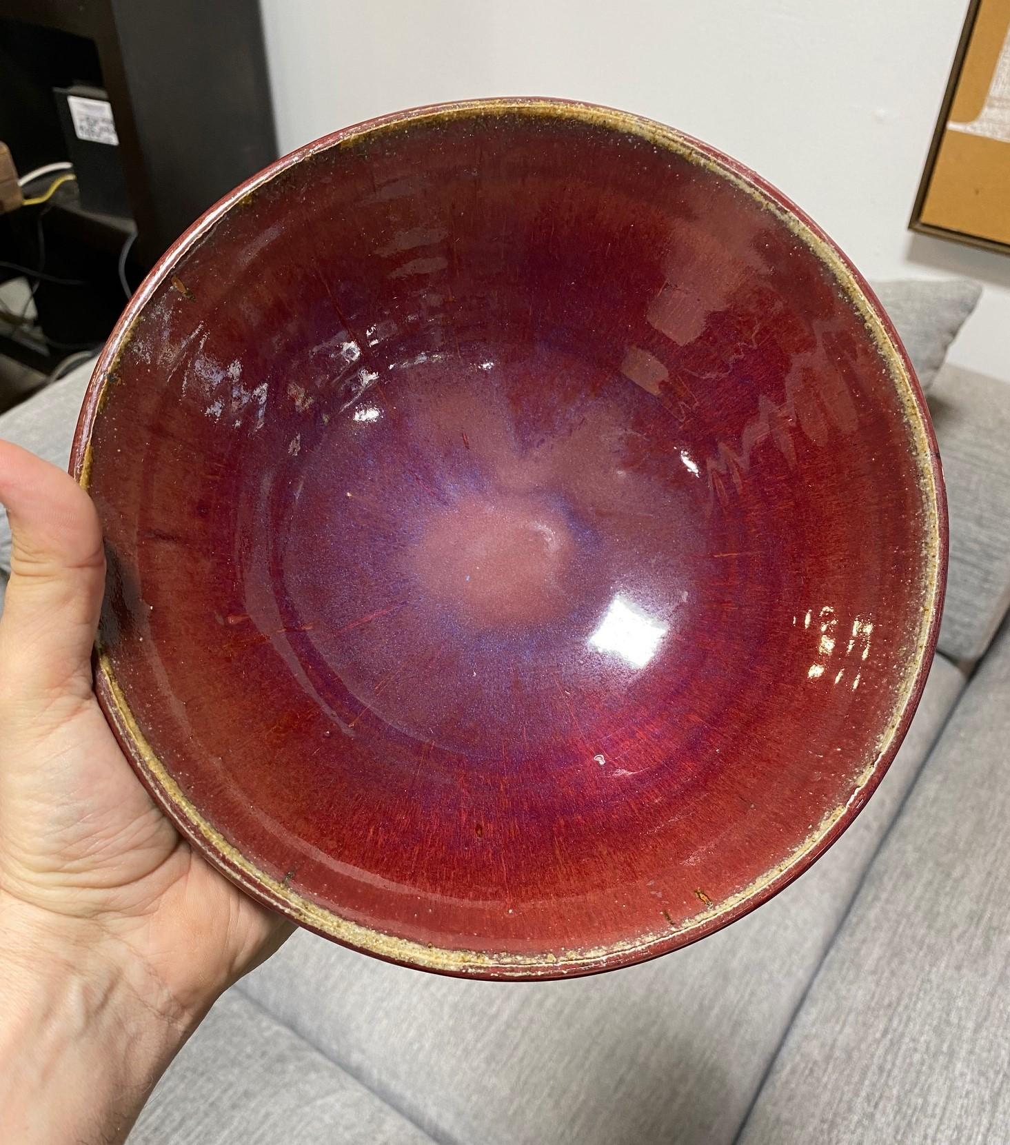 20ième siècle Tashiko Tazaezu Signé Mid-Century Japanese Studio Pottery Glazed Oxblood Bol en vente