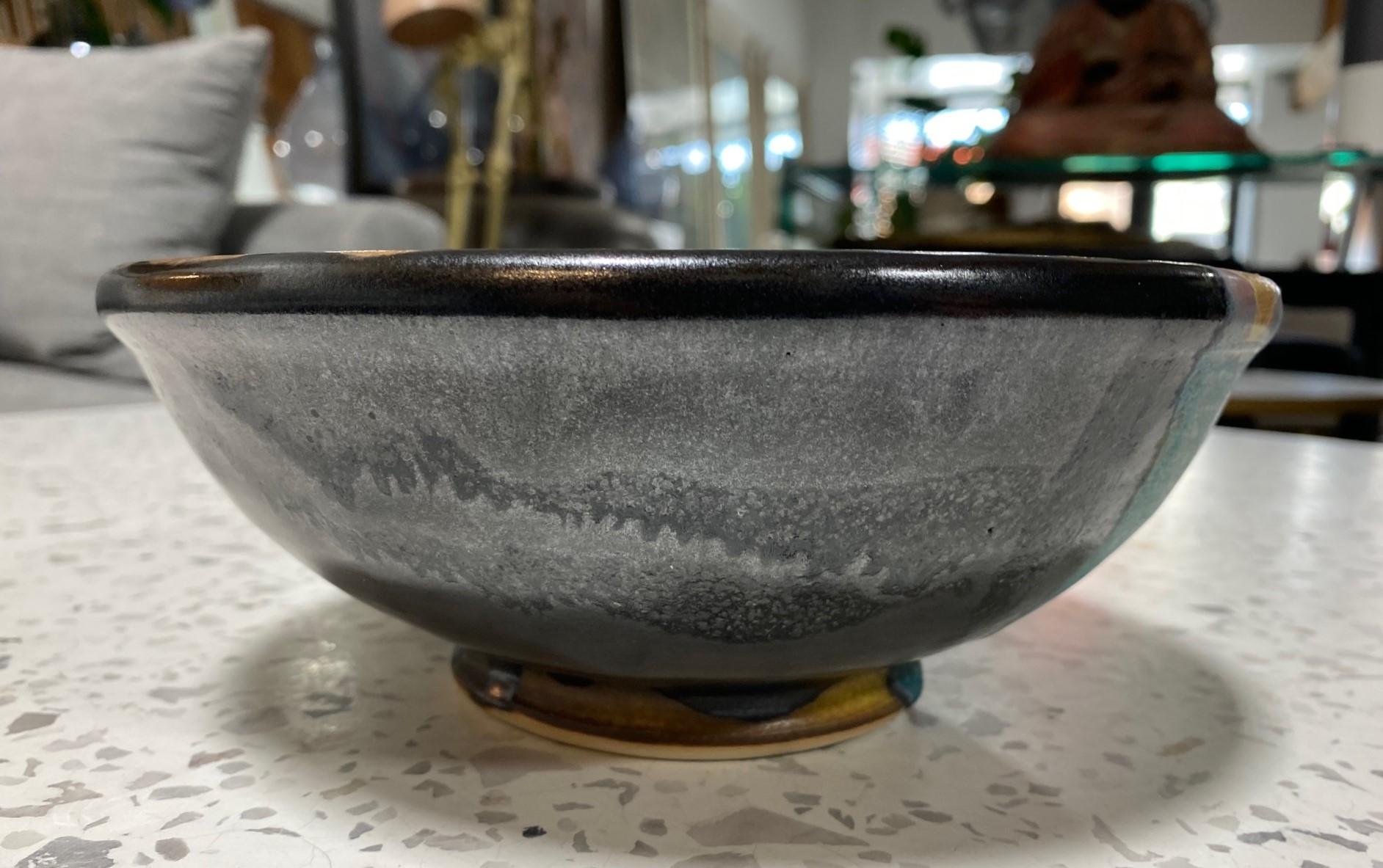 Porcelain Tashiko Tazaezu Signed Mid-Century Modern Japanese Hawaiian Studio Pottery Bowl For Sale