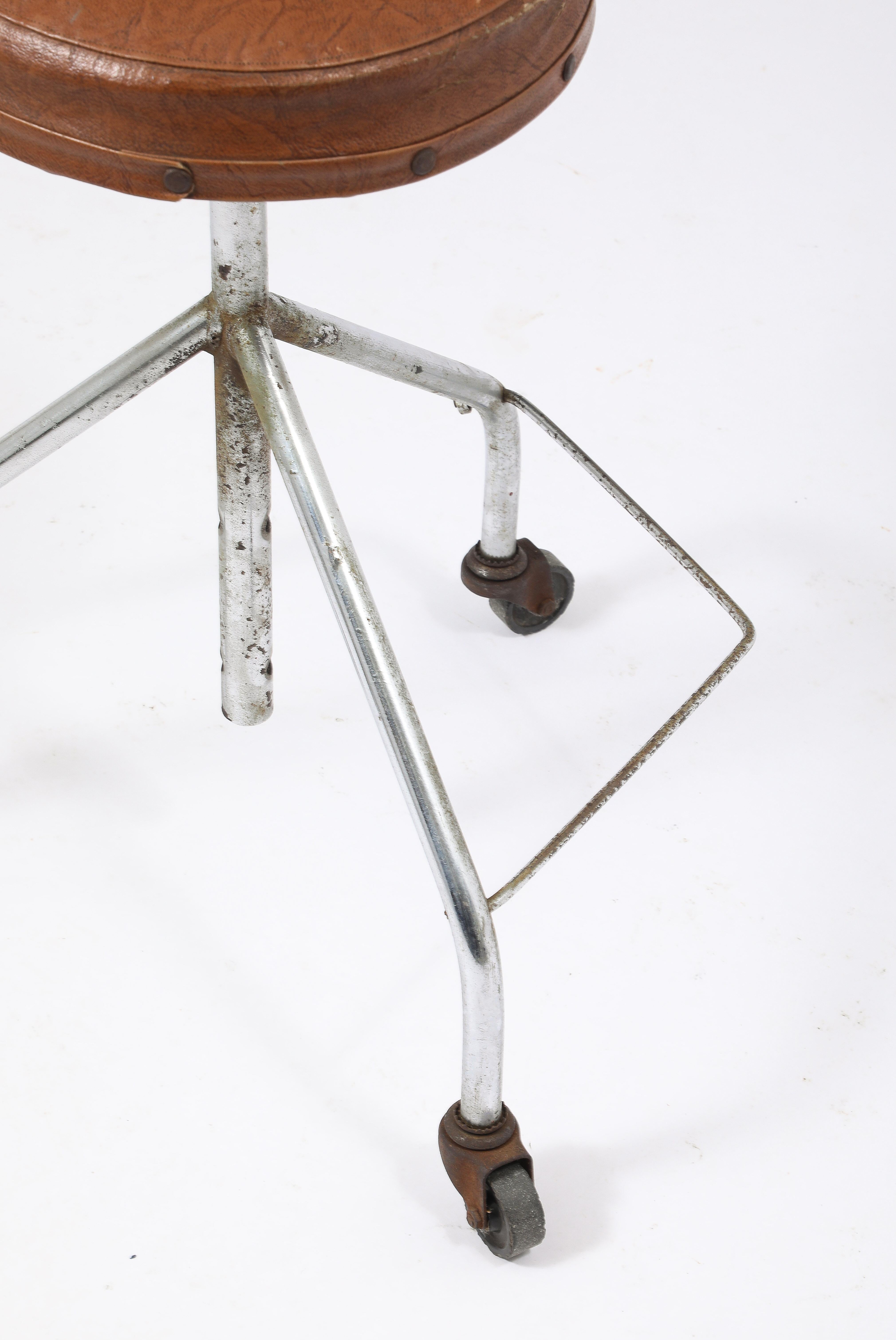 Task Stool, USA 1940's For Sale 7