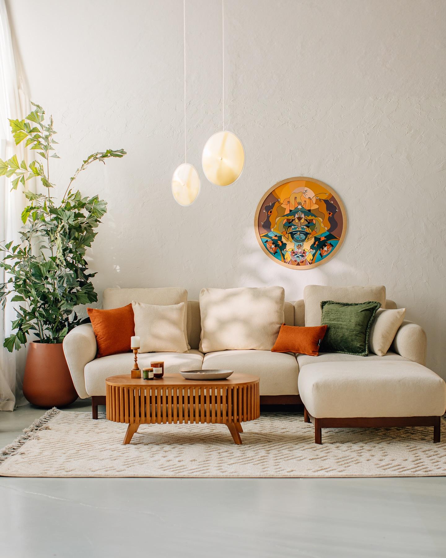 Abstraktes figuratives Gemälde „Asymmetry of Life“ D 24 Zoll von Tasneem El-Meshad, Abstraktes Gemälde (Kubismus), Painting, von Tasneem El Meshad