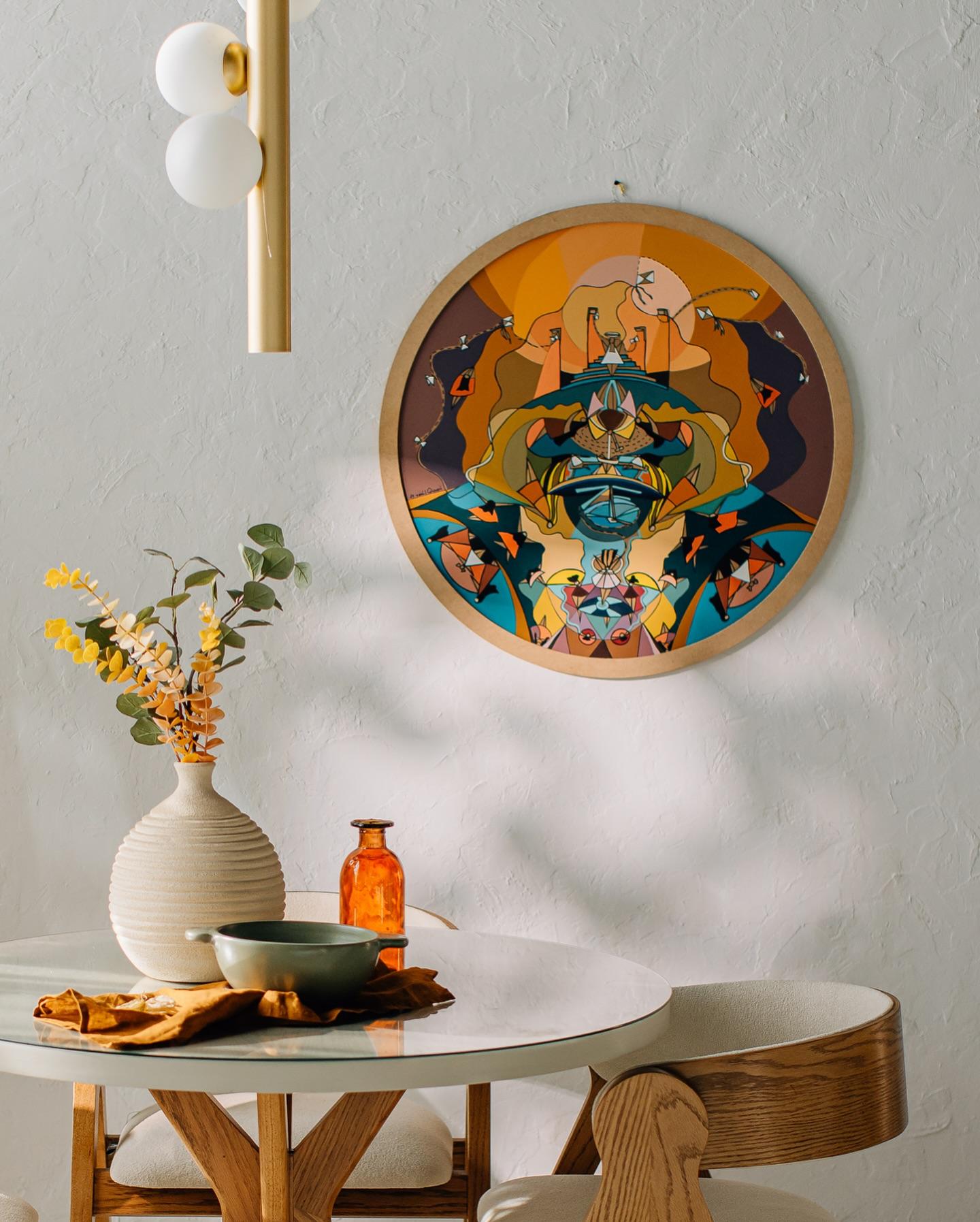 Abstraktes figuratives Gemälde „Asymmetry of Life“ D 24 Zoll von Tasneem El-Meshad, Abstraktes Gemälde (Braun), Figurative Painting, von Tasneem El Meshad