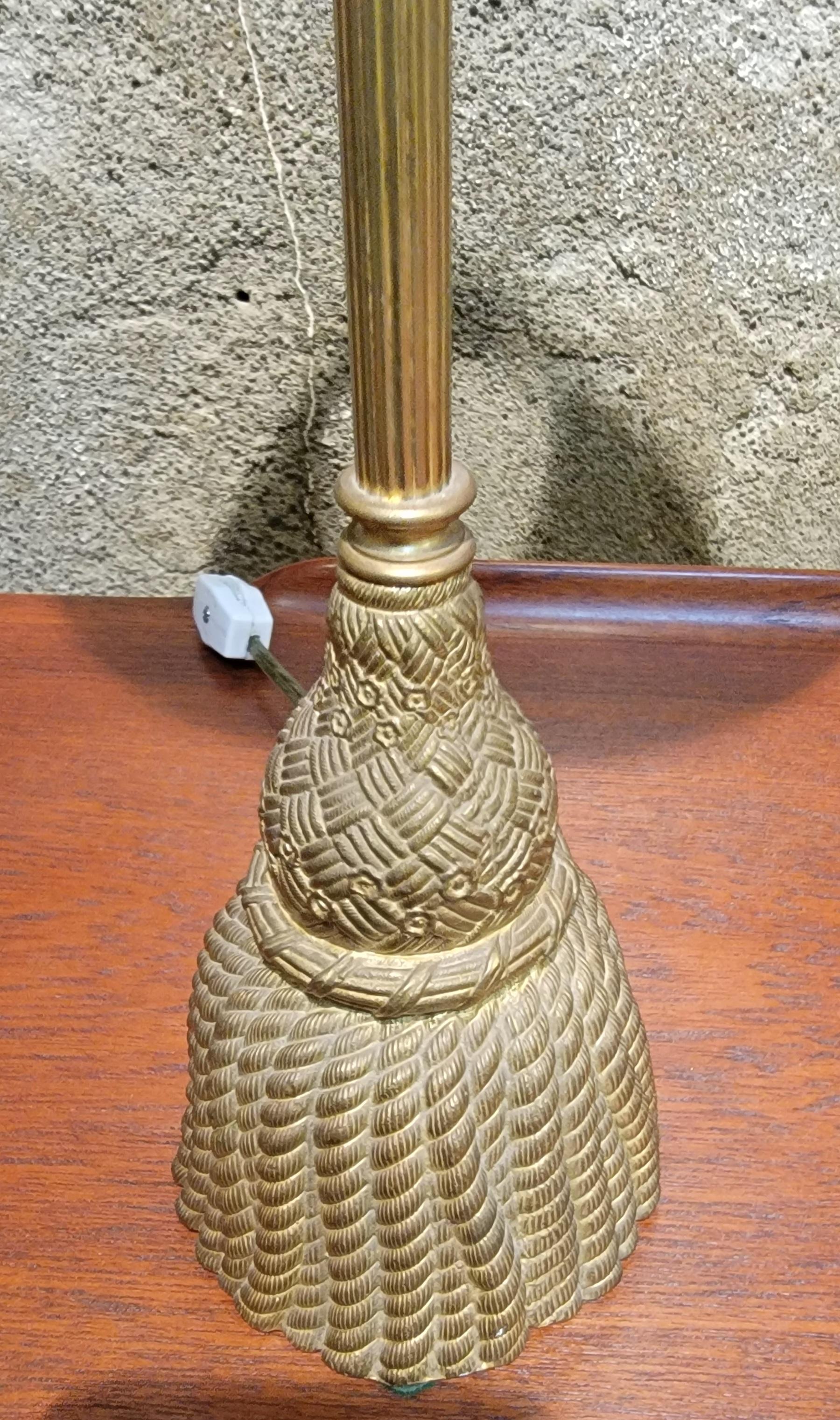 Tassel Lamps in Solid Brass. A Pair In Good Condition In Fulton, CA