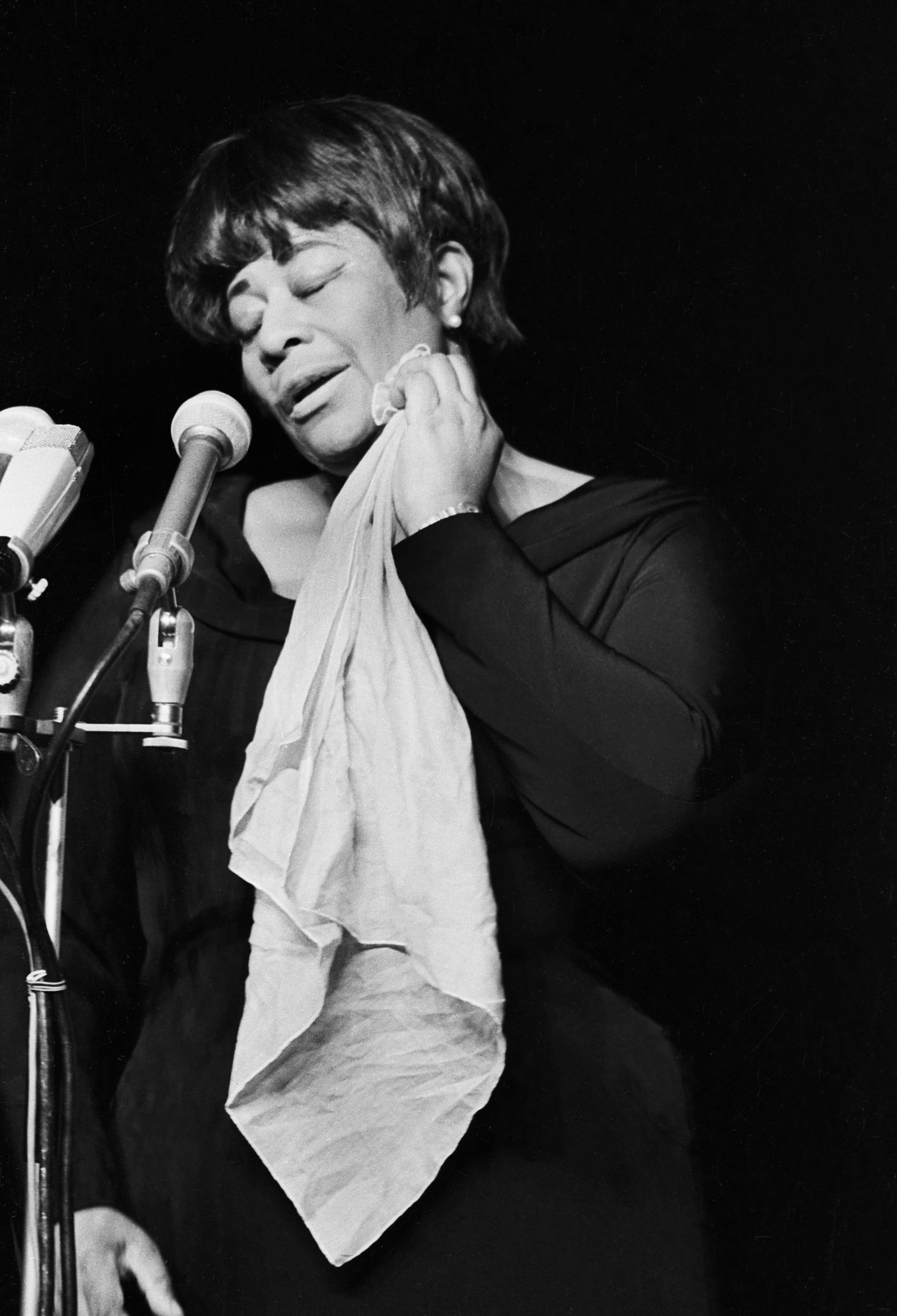 Tassilo Leher Portrait Photograph - Ella Fitzgerald - Concert in East-Berlin 1967