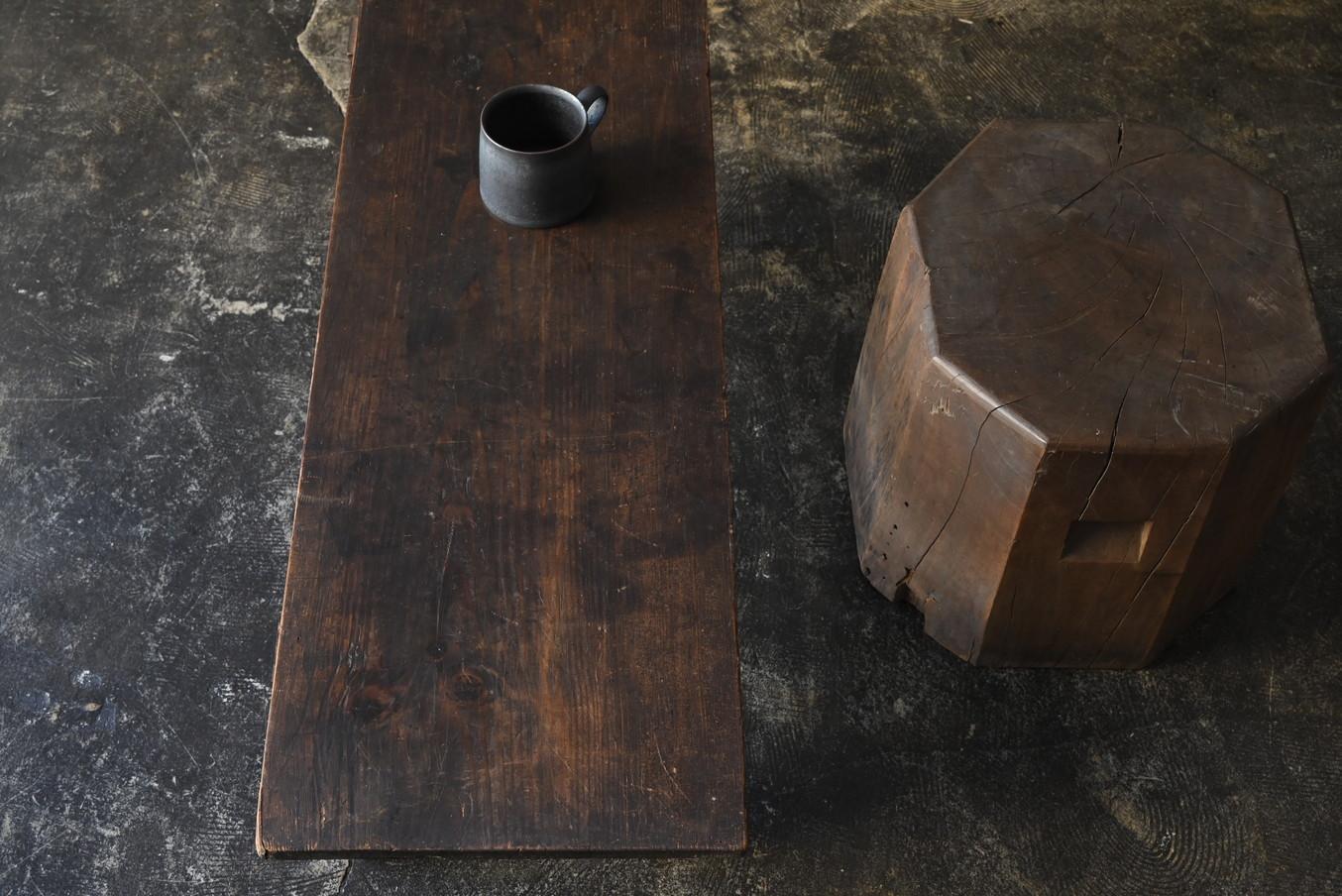Tasteful antique Japanese wooden low table / 1868-1920 / side table 10