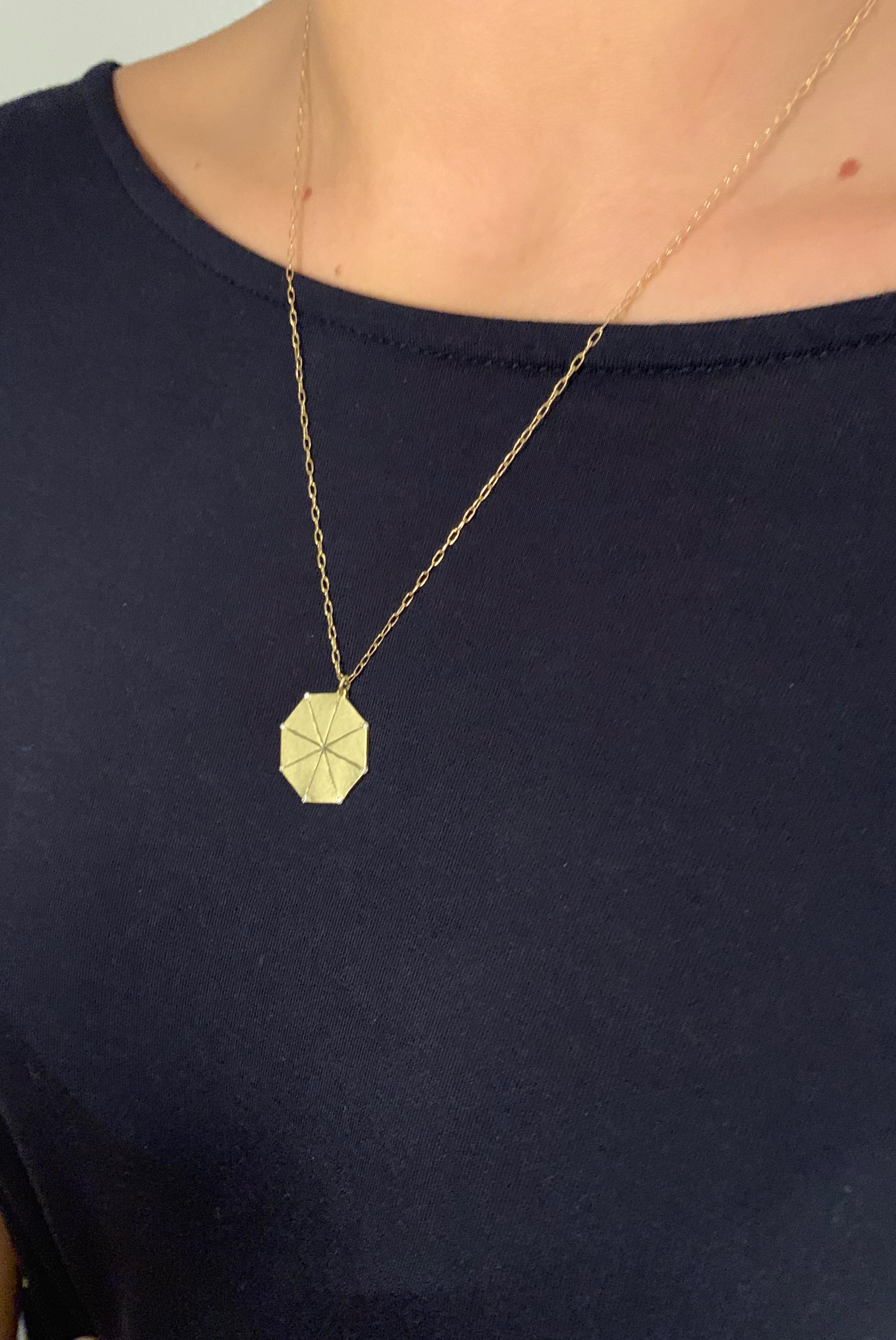 Round Cut TATE Octagon Pendant 18k Green Gold Diamond Necklace 7 Diamond Accents Chain For Sale