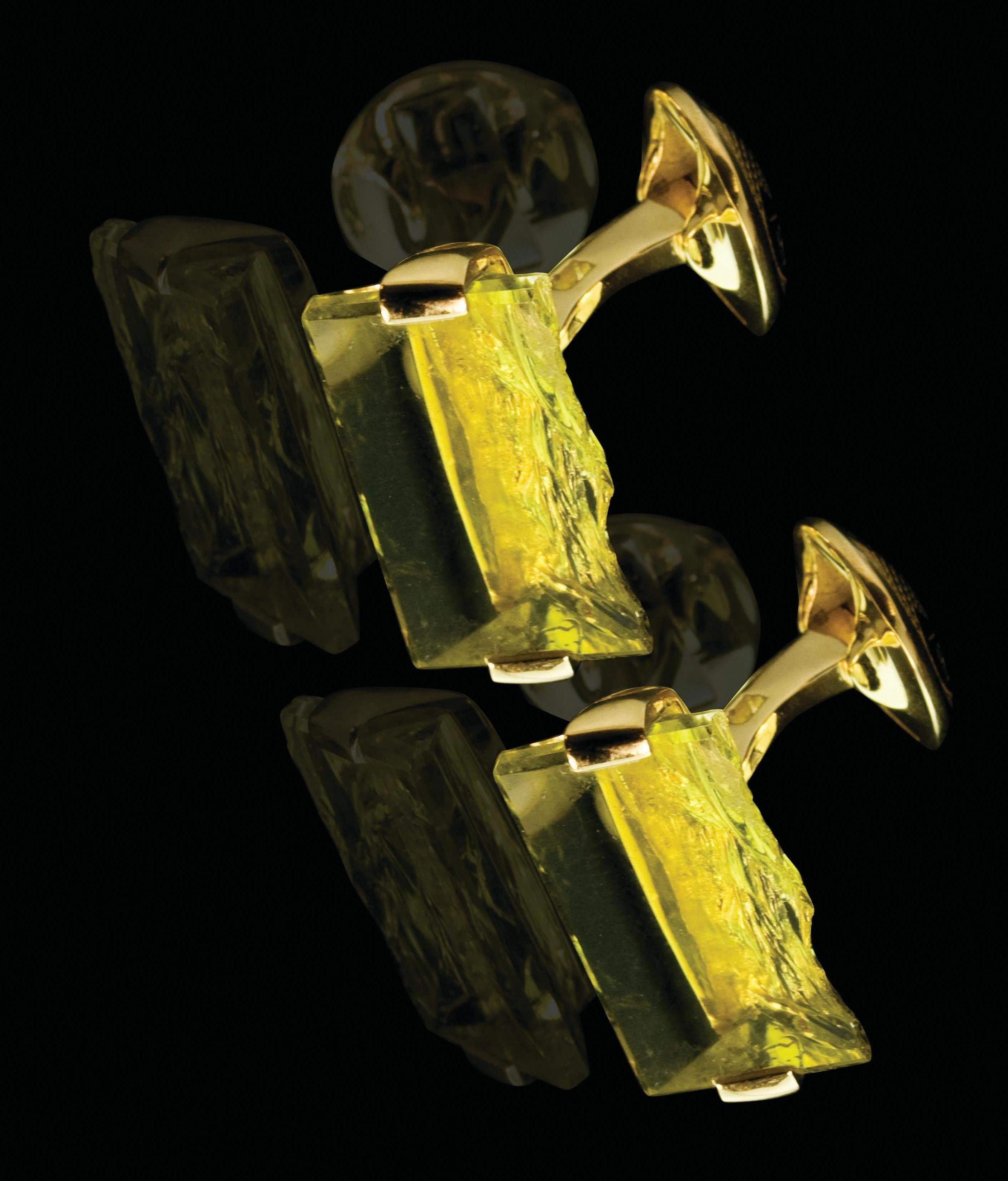 Tateosische Manschettenknöpfe Zitronenquarz natürliche Seite '22,85 Karat' und 18 Karat Gold (Carréeschliff) im Angebot
