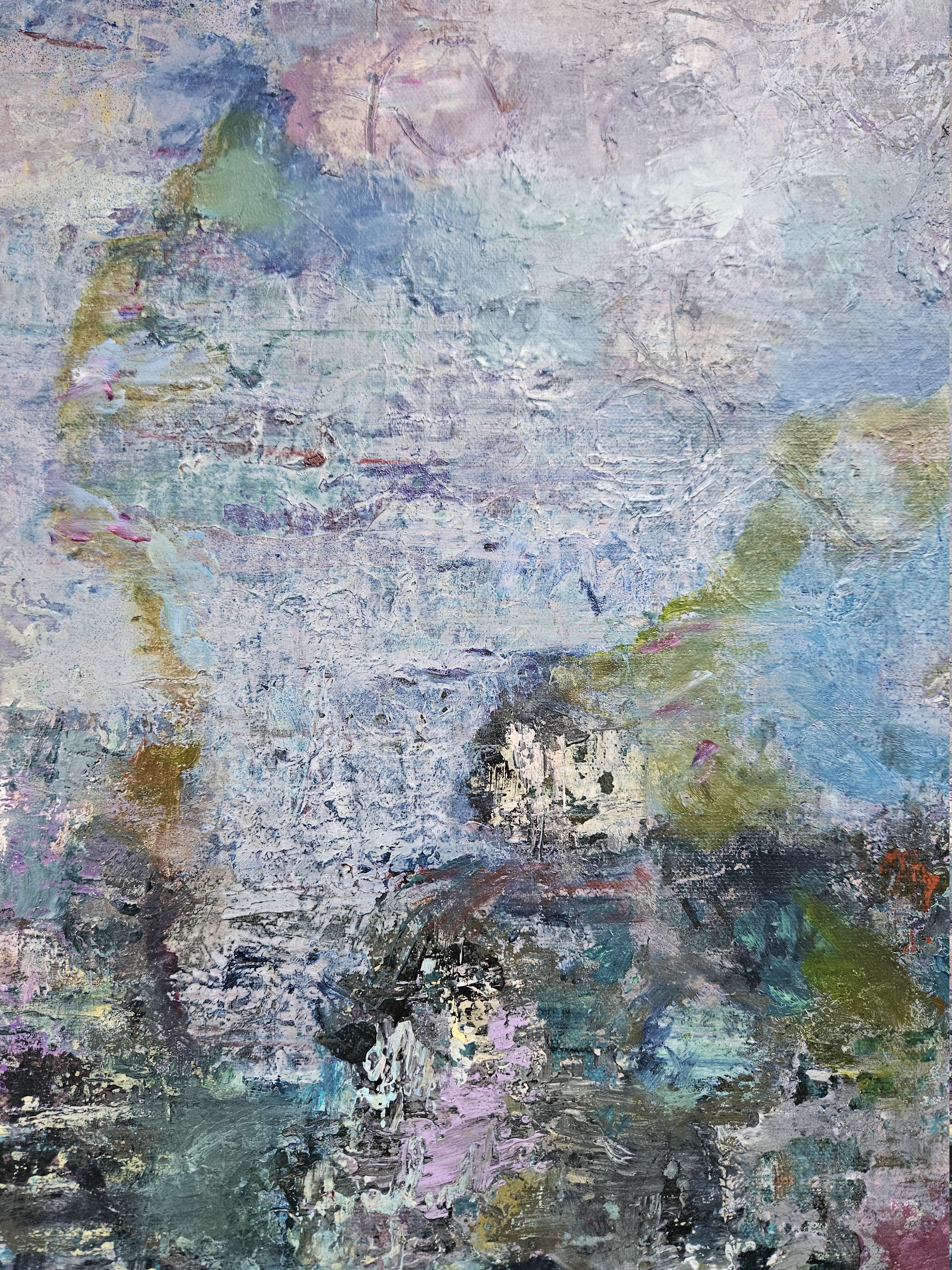 Dream Sediment lädt den Betrachter in einen Raum ein, in dem sich Erinnerung und Vorstellung leise ineinander auflösen. Das Gemälde entfaltet sich in geschichteten Schleiern aus Blau-, Lila- und gedämpften Erdtönen, die den Eindruck erwecken, dass