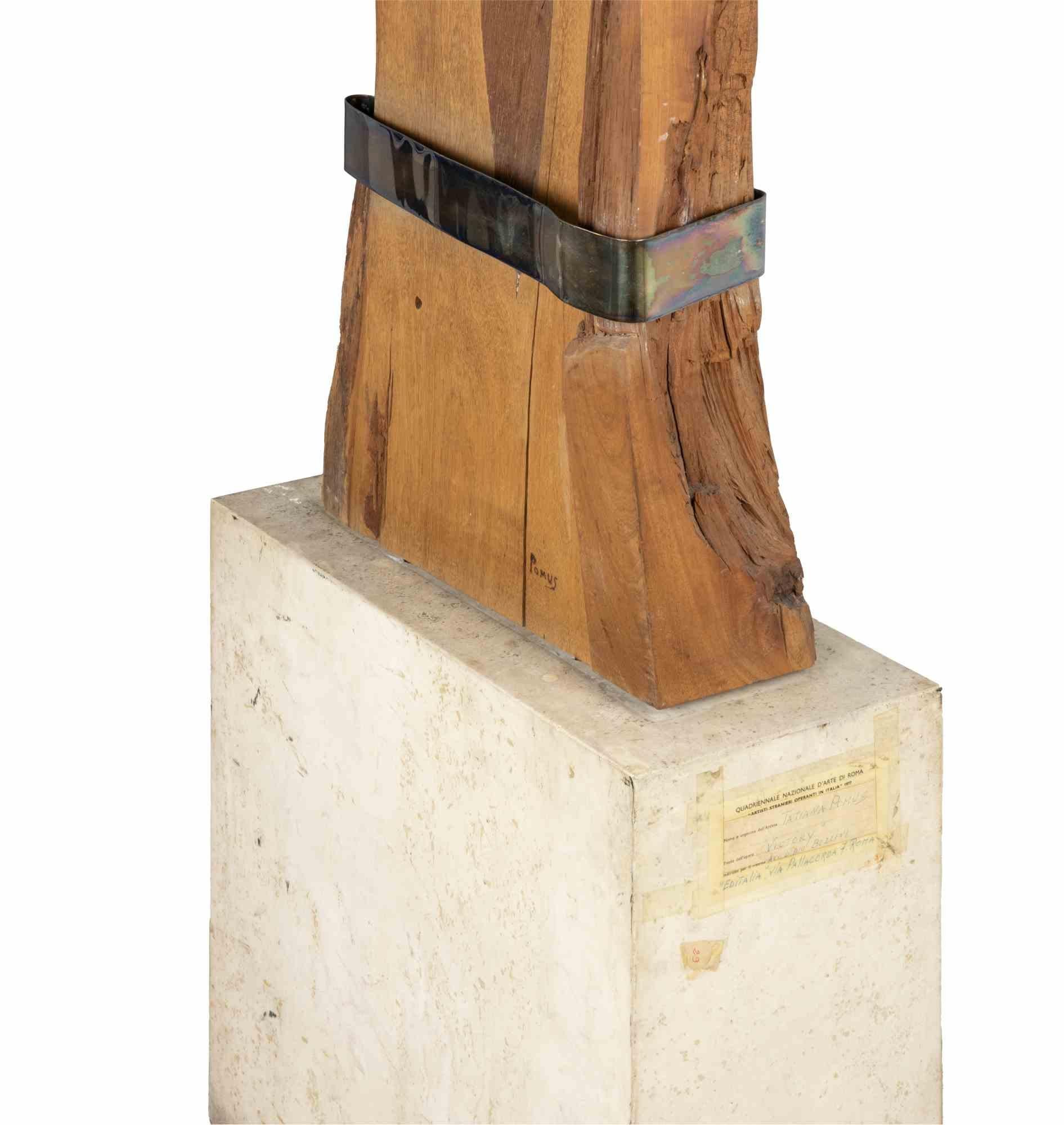 Victory - Sculpture by Tatiana Pomus - 1977 For Sale 6