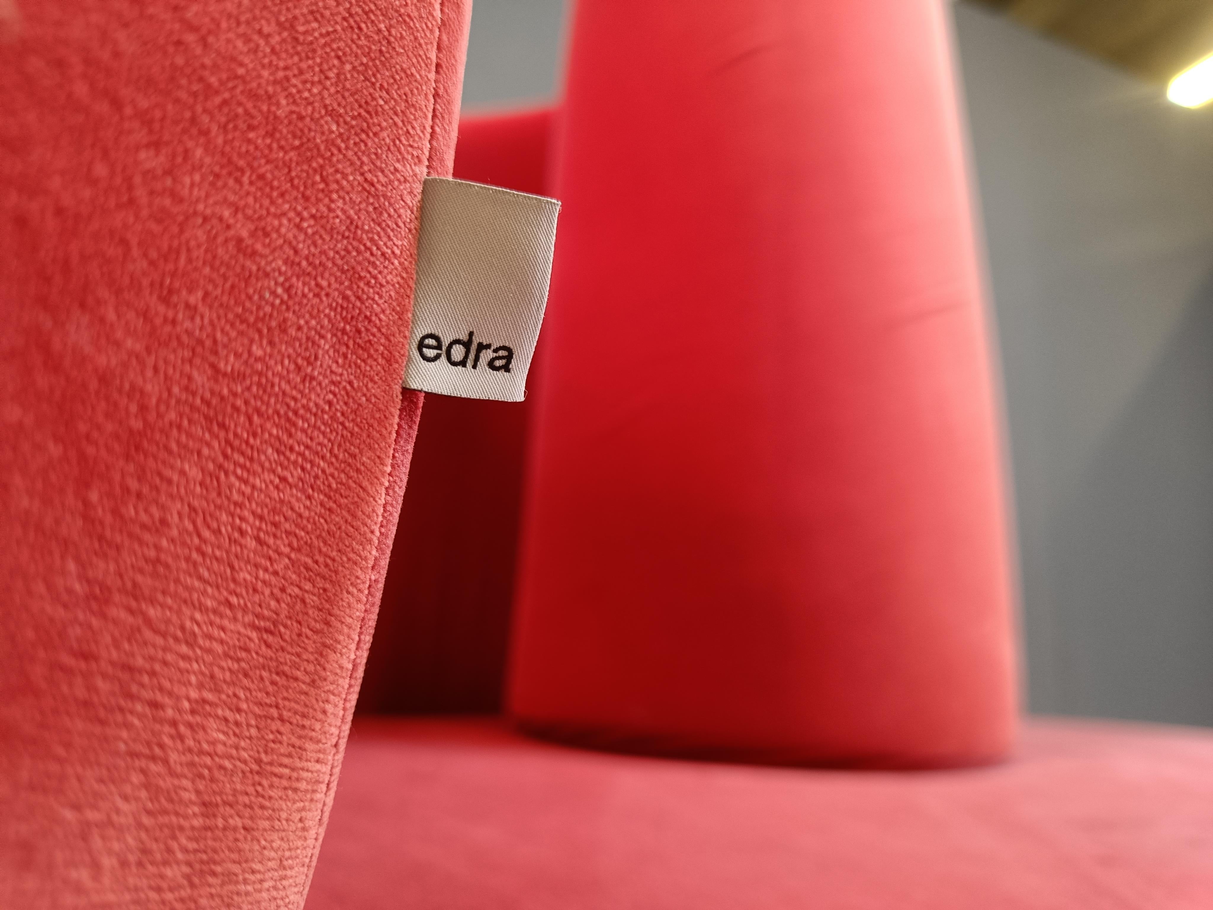Vintage Tatlin Sofa von Mario Cananzi und Roberto Semprini für Edra, Italien, 1990er Jahre

Hergestellt aus rotem Samt mit verchromten Beinen.

Fantastisches Stück für ein großes Wohnzimmer oder sogar den Eingang Ihres Geschäfts, Hotels,...

1990er