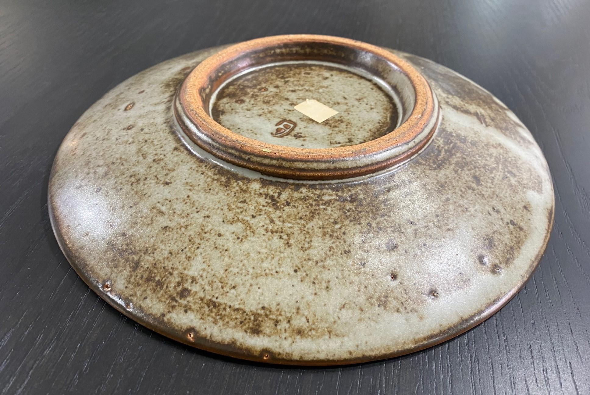 Tatsuzo Shimaoka Signed Japanese Glazed Rope Inlay Ceramic Pottery Bowl Plate For Sale 6
