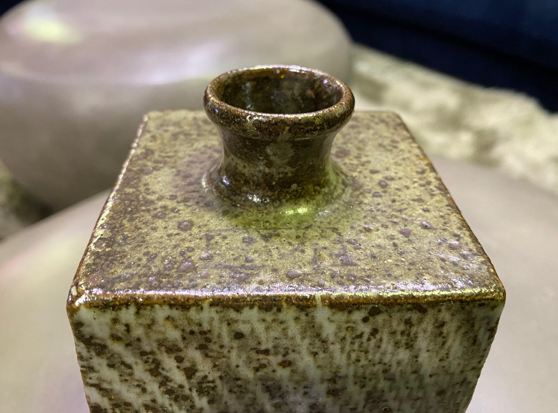 20th Century Tatsuzo Shimaoka Signed Japanese Glazed Rope Inlay Pottery Ceramic Vase with Box