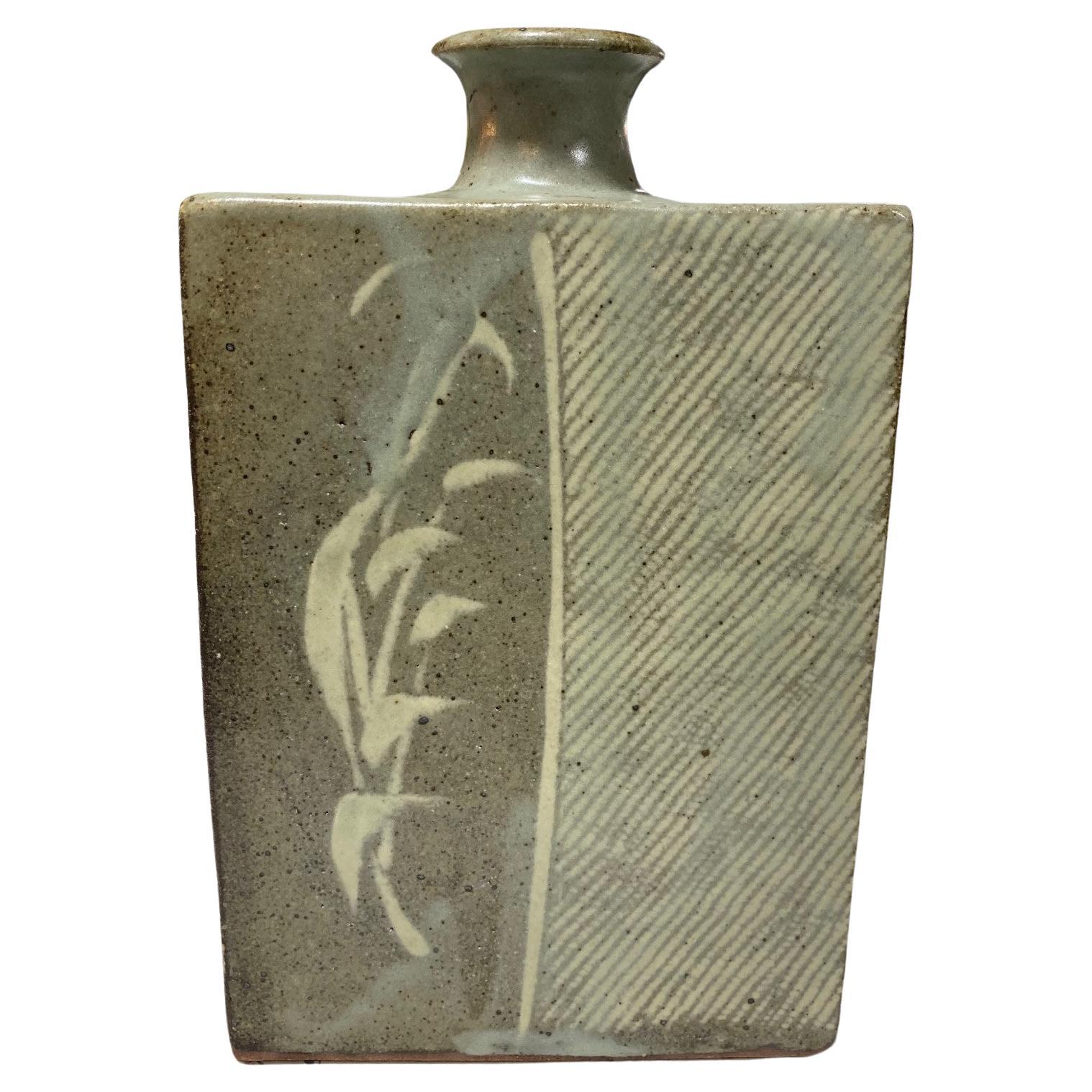 Tatsuzo Shimaoka Signed Japanese Henko Rope Inlay Pottery Ceramic Vase with Box For Sale