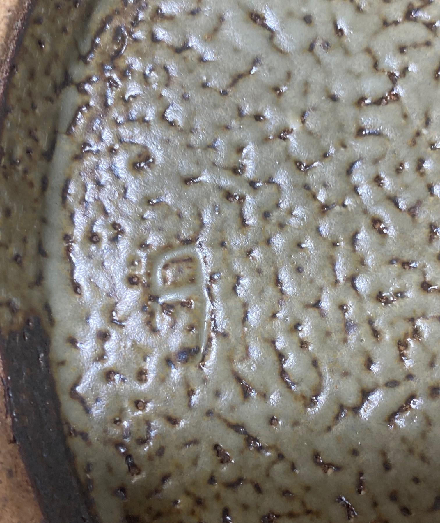 Tatsuzo Shimaoka firma il piatto ciotola in ceramica Mashiko con foglia di banano Mingei giapponese in vendita 2