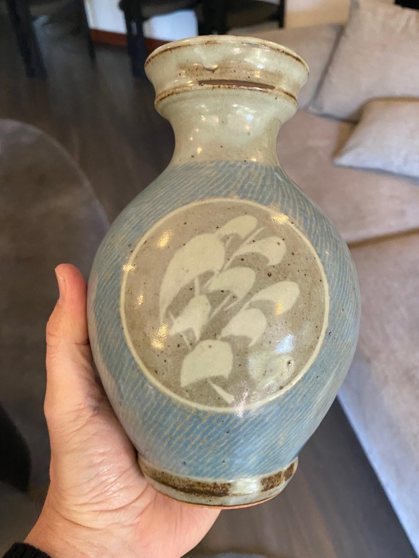 Tatsuzo Shimaoka Signed Japanese Mingei Pottery Glazed Rope Inlay Vase with Box For Sale 6