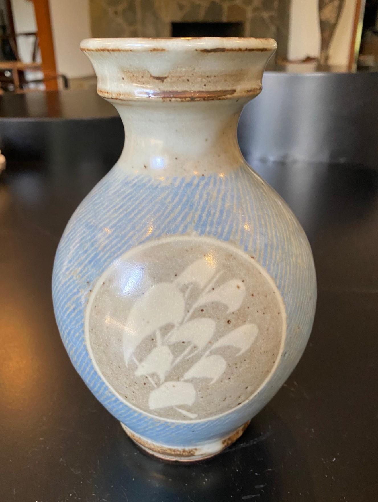 Earthenware Tatsuzo Shimaoka Signed Japanese Mingei Pottery Glazed Rope Inlay Vase with Box For Sale