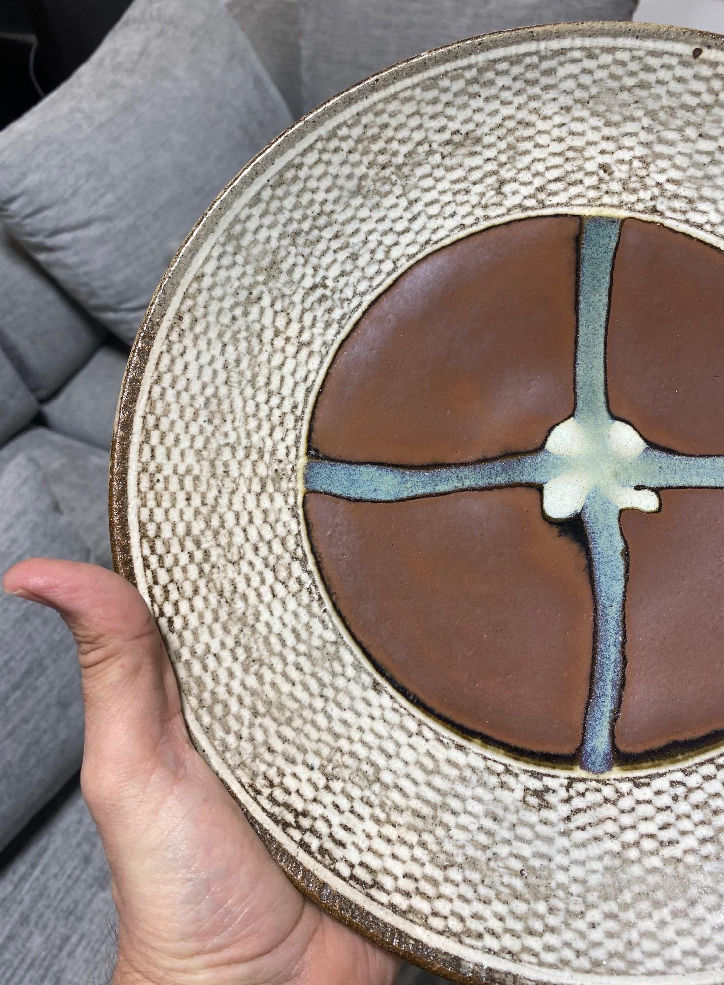 Tatsuzo Shimaoka firma il piatto della ciotola in ceramica Mashiko con intarsio di corda Mingei giapponese in vendita 3