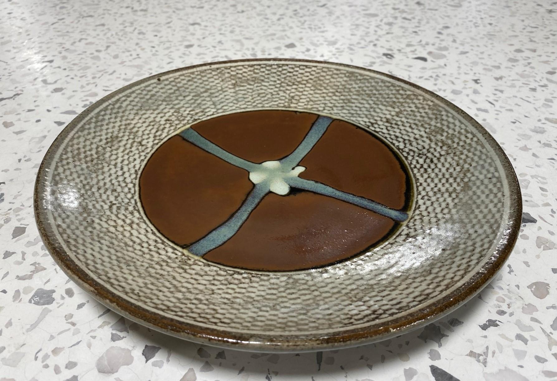 Fatto a mano Tatsuzo Shimaoka firma il piatto della ciotola in ceramica Mashiko con intarsio di corda Mingei giapponese in vendita
