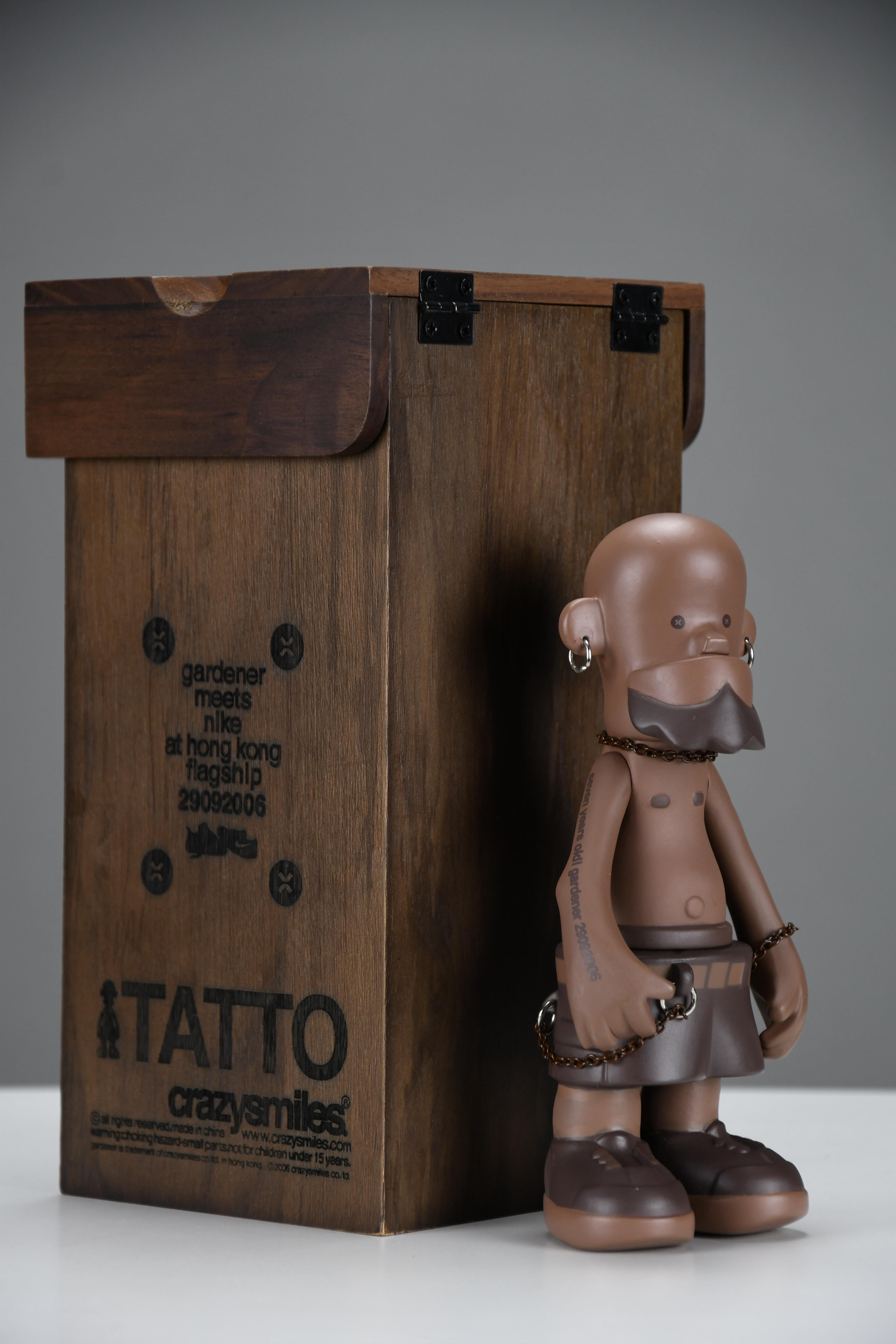 Il giardiniere Tatto in edizione limitata incontra il Designer Toy 2006 di NIKE in vendita 6