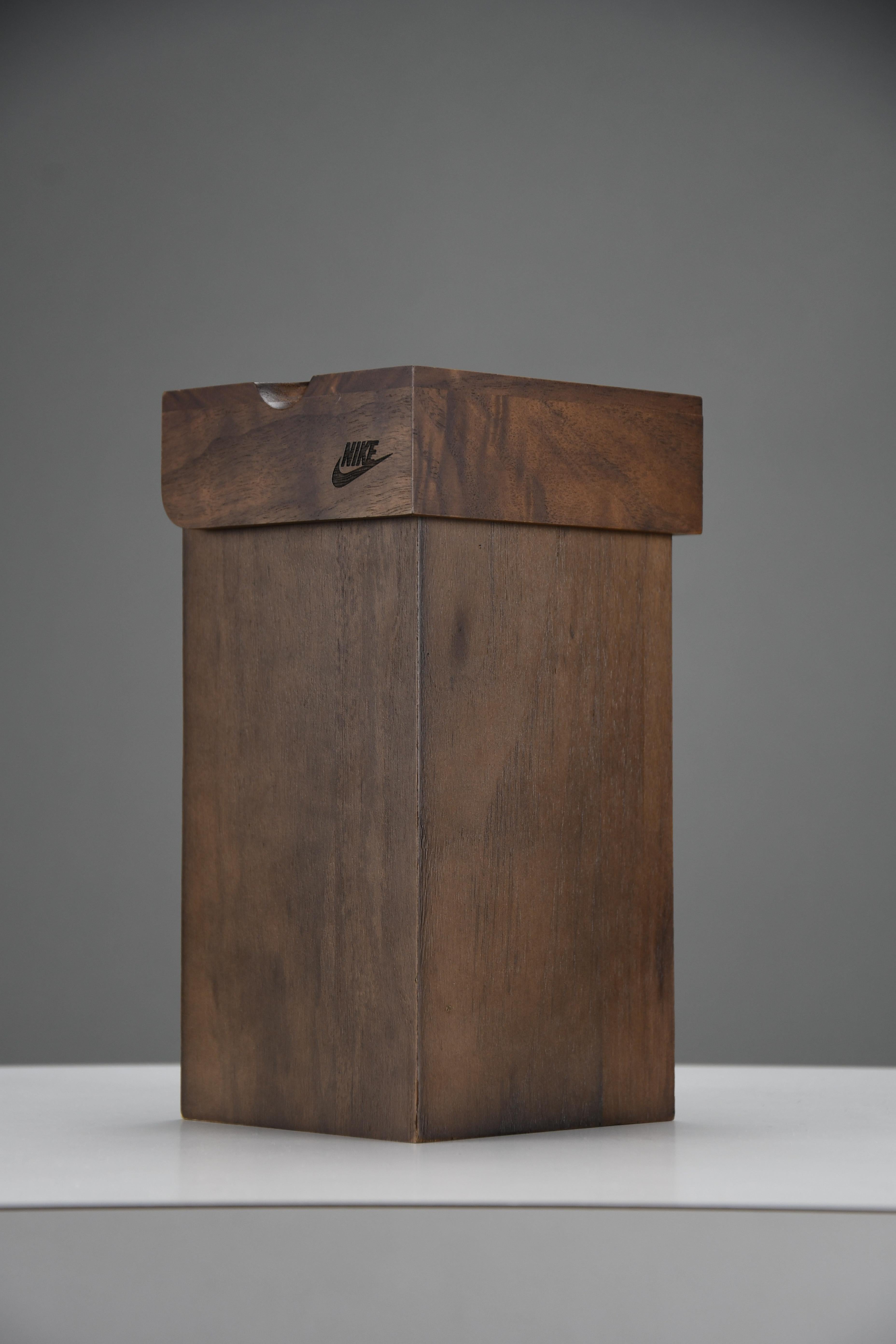 Ultra-raro Michael Lau x Nike 