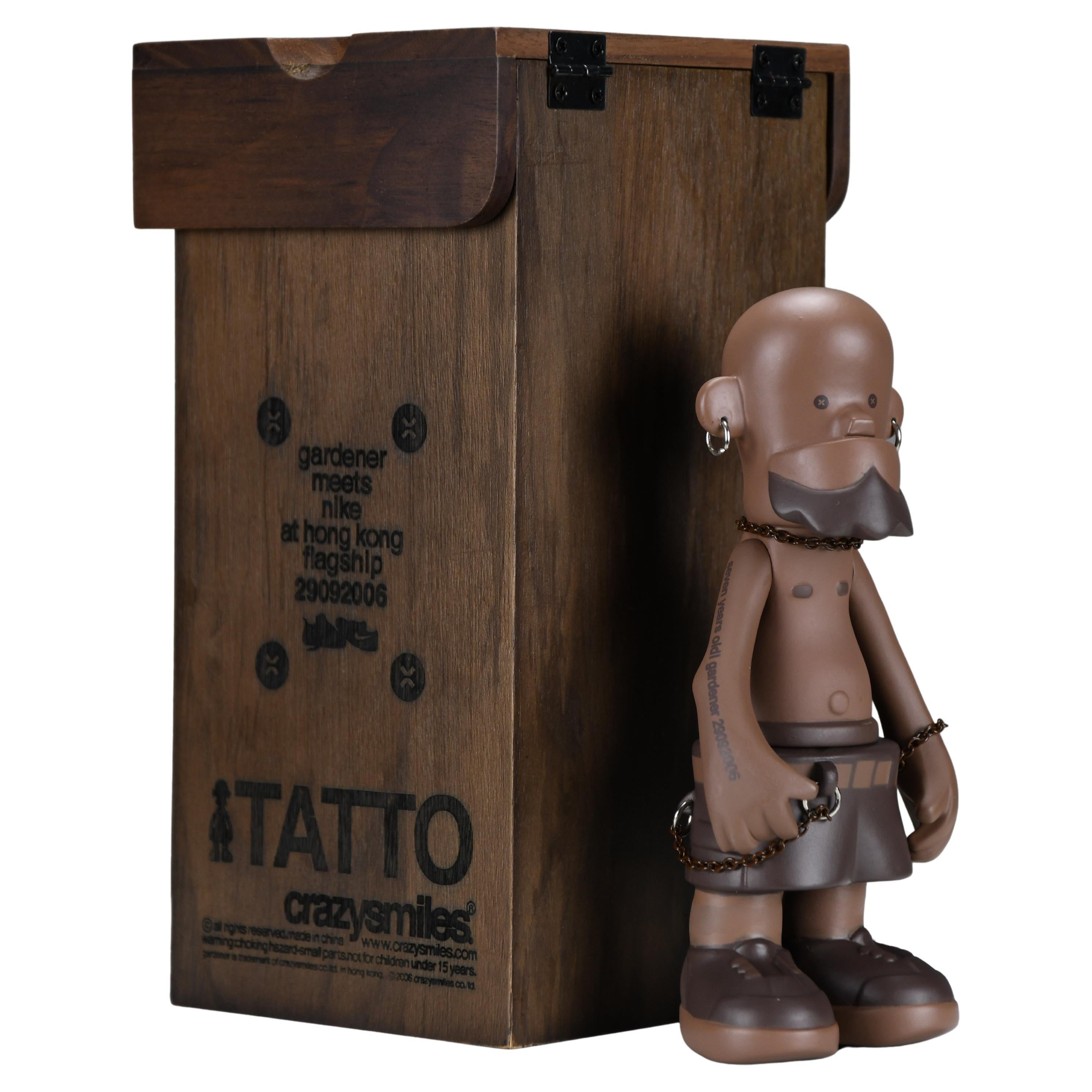 Il giardiniere Tatto in edizione limitata incontra il Designer Toy 2006 di NIKE in vendita