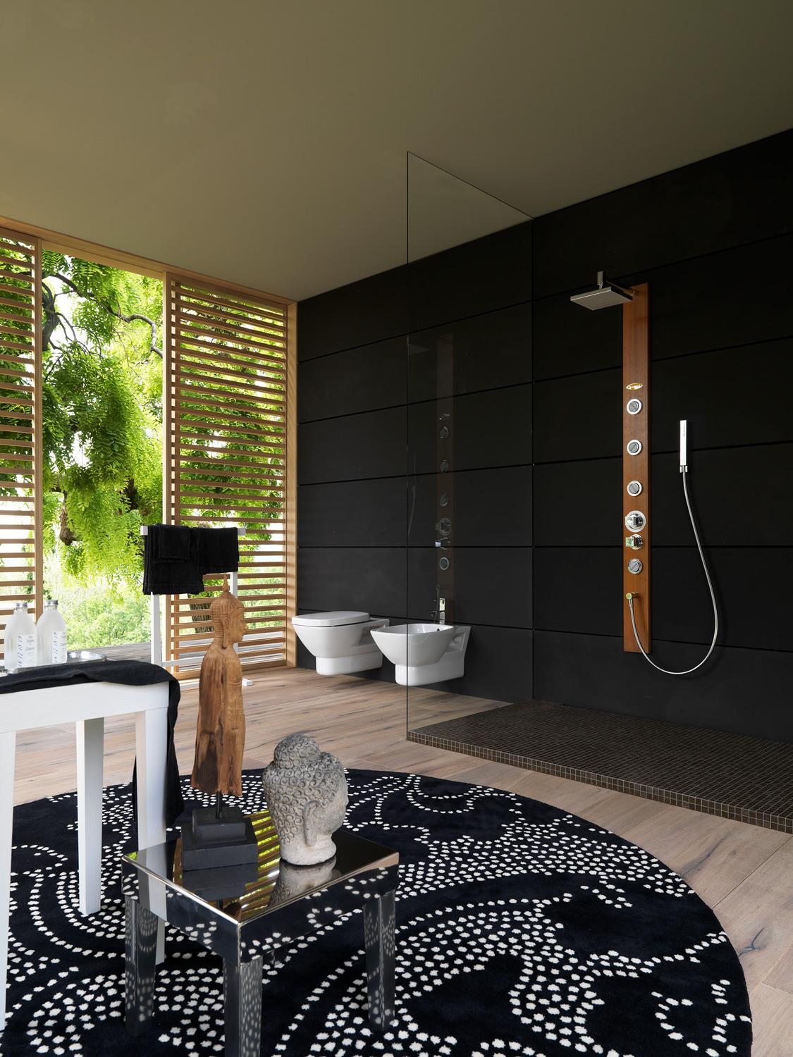 Indiano Tappeto rotondo Biophilic Motifs Black White Wool di Deanna Comellini In magazzino 110 cm in vendita