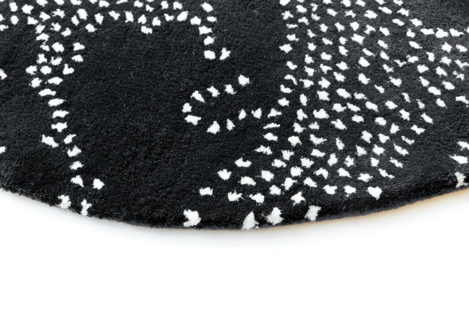 Tissage Biophilic Motifs Black White Wool Round Rug by Deanna Comellini In Stock 110 cm en vente