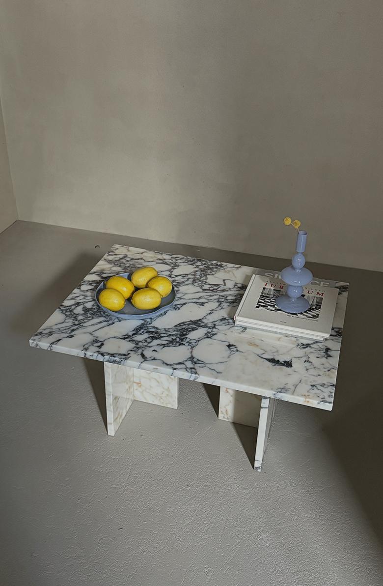 Autre Table basse Tattoo Calacatta Viola par Un'common en vente