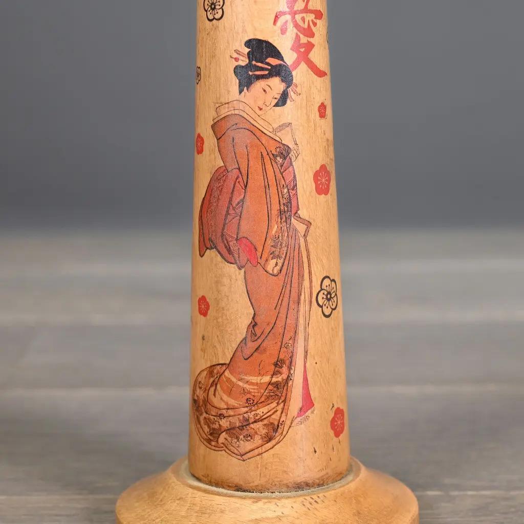 Tätowierter hölzerner Arm im Zustand „Gut“ im Angebot in Saint-Ouen, FR