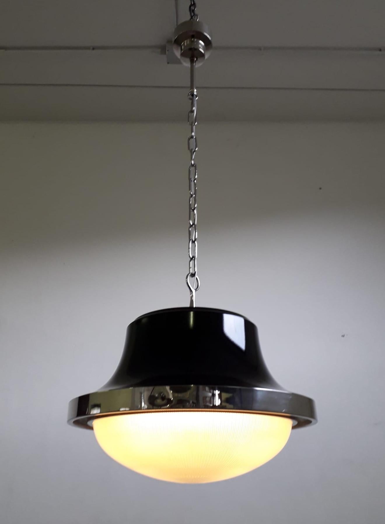 Mid-Century Modern Lampe à suspension « Tau » de Sergio Mazza pour Artemide en vente