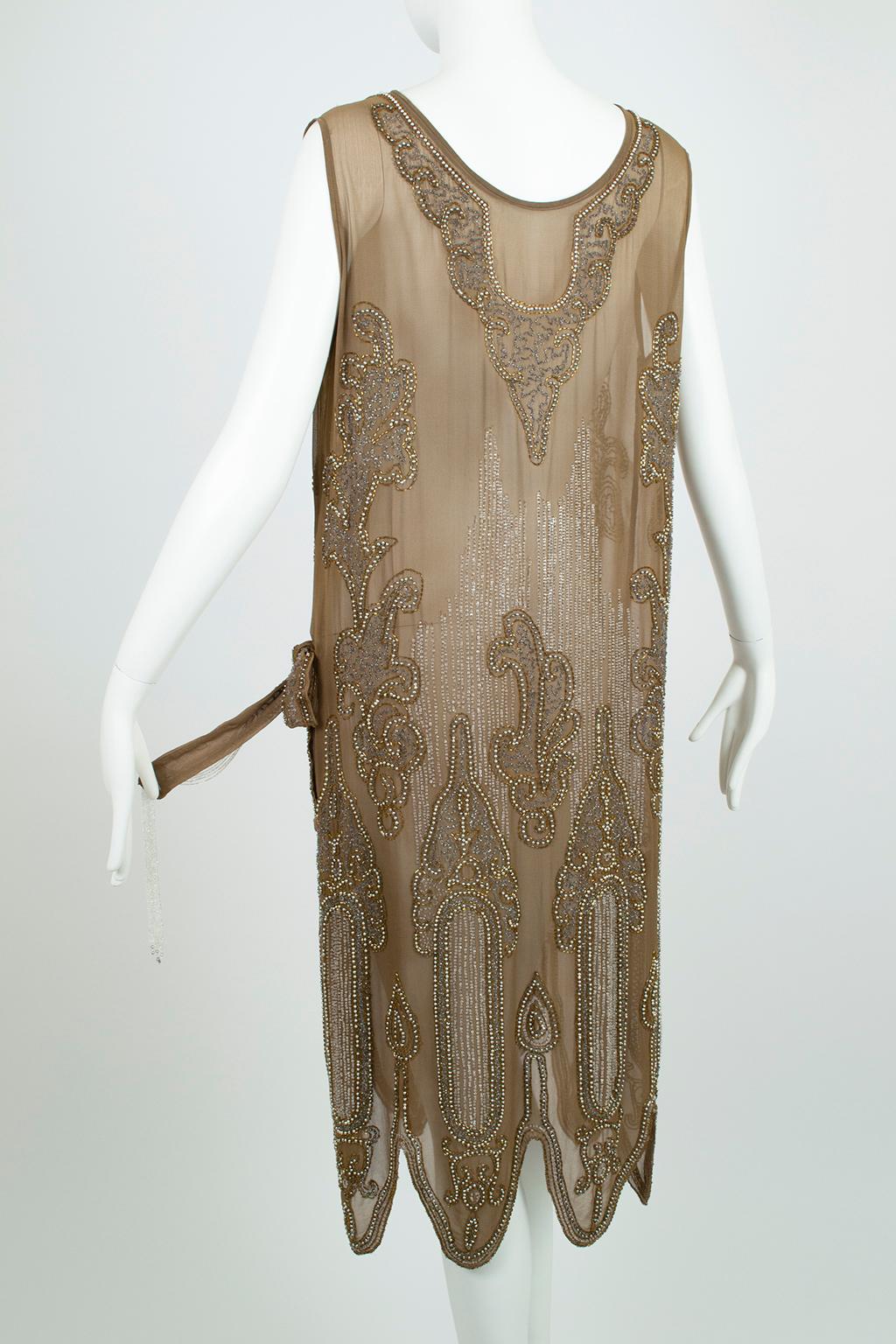 Women's Taupe Crêpe Scallop Hem Flapper Dress with Silver-Plate Glass Beads – M, 1920s For Sale