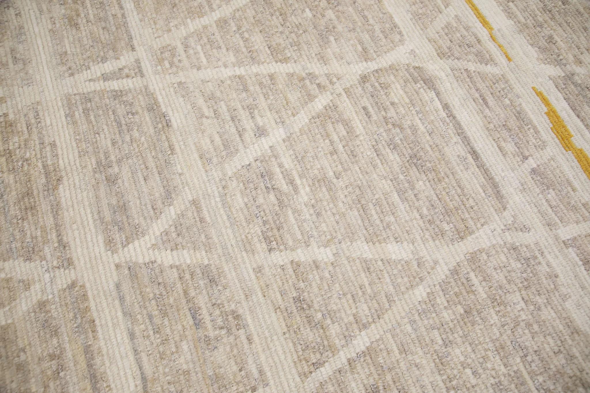 Taupefarbener handgefertigter Tulu-Teppich aus Wolle mit buntem geometrischem Muster 8'8