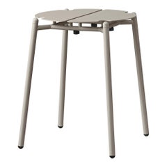Taupe Minimalistischer Hocker