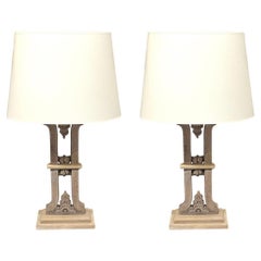 Coppia di lampade da balaustra in legno intagliato con paralumi, Belgio, anni '20, color taupe