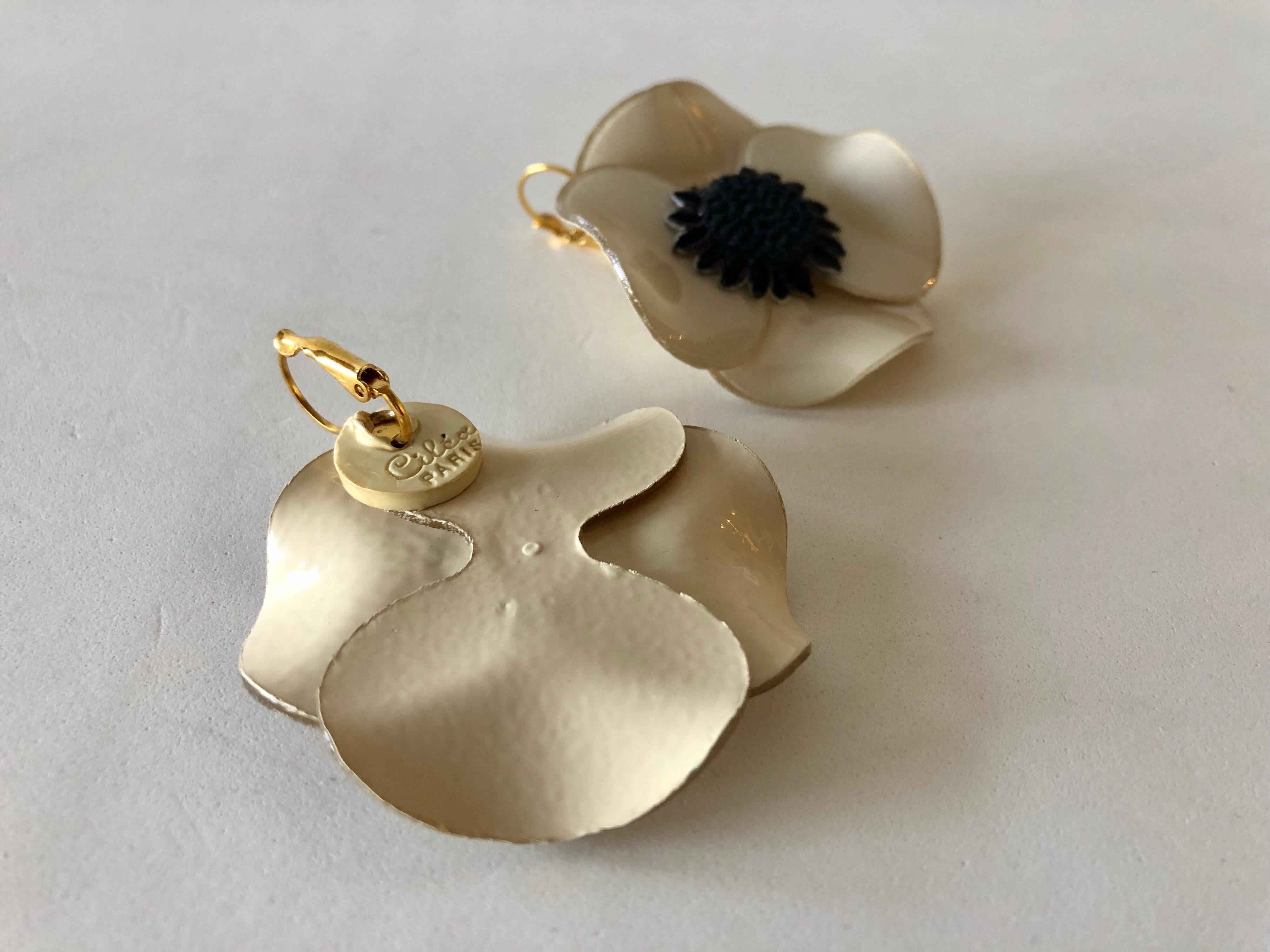 Contemporary Taupe Poppy Statement Earrings  6