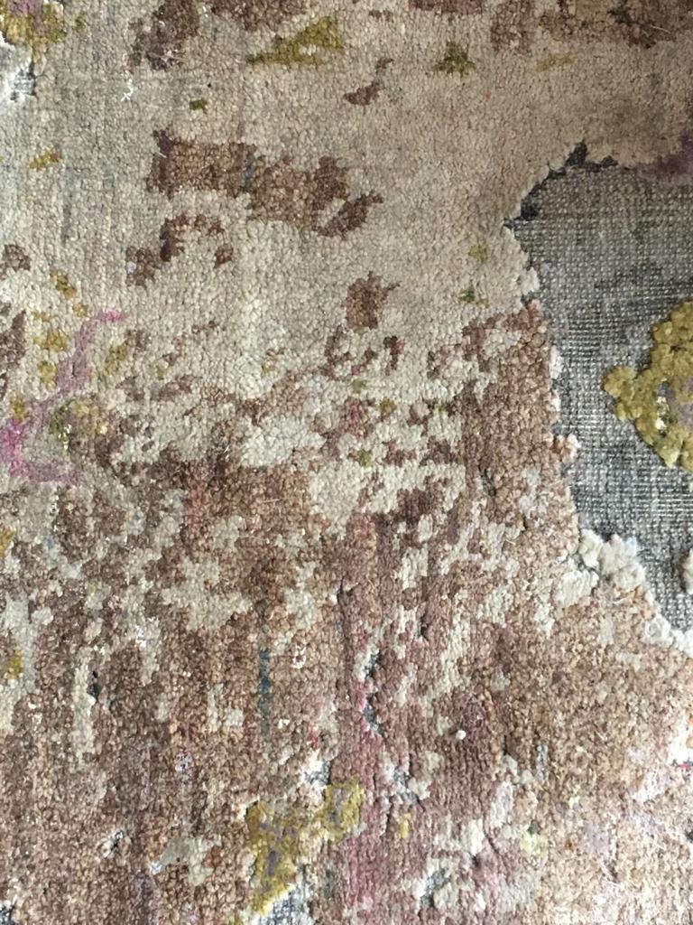 Handgeknüpfter abstrakter Teppich aus Wolle und Seide in Taupe, Rose und Limonenrot, auf Lager 12'x15'  im Angebot 6