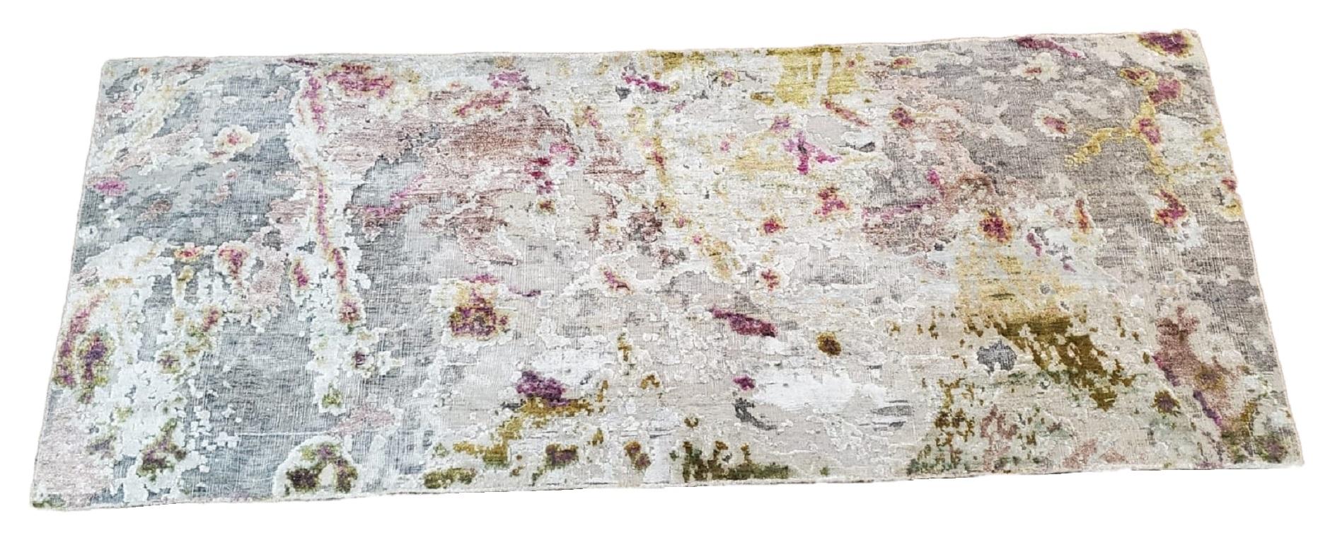 Handgeknüpfter abstrakter Teppich aus Wolle und Seide in Taupe, Rose und Limonenrot, auf Lager 12'x15'  im Angebot 4