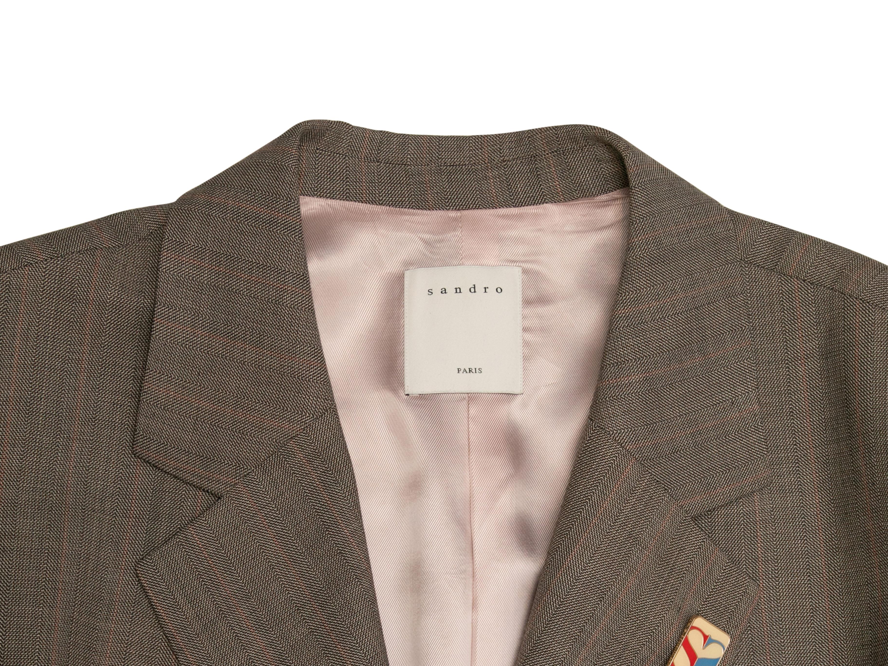 Taupe Sandro Button-Up Blazer Size FR 40 In Good Condition For Sale In New York, NY